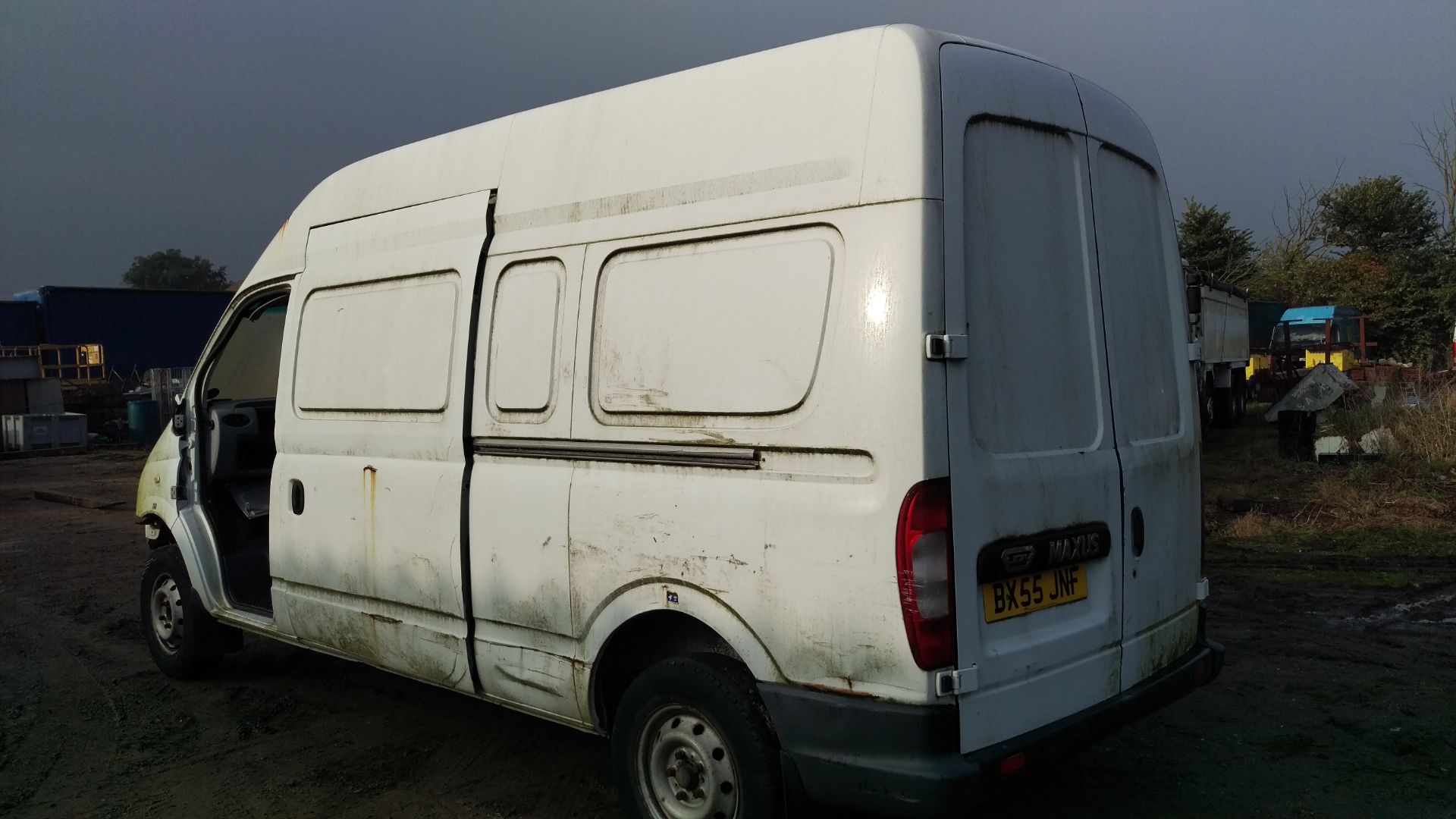 2005 LDV MAXUS LWB VAN FOR SPARES, LOTS OF GOOD BITS LEFT. BUYER TO COLLECT COMPLETE. - NO RESERVE - Image 2 of 7