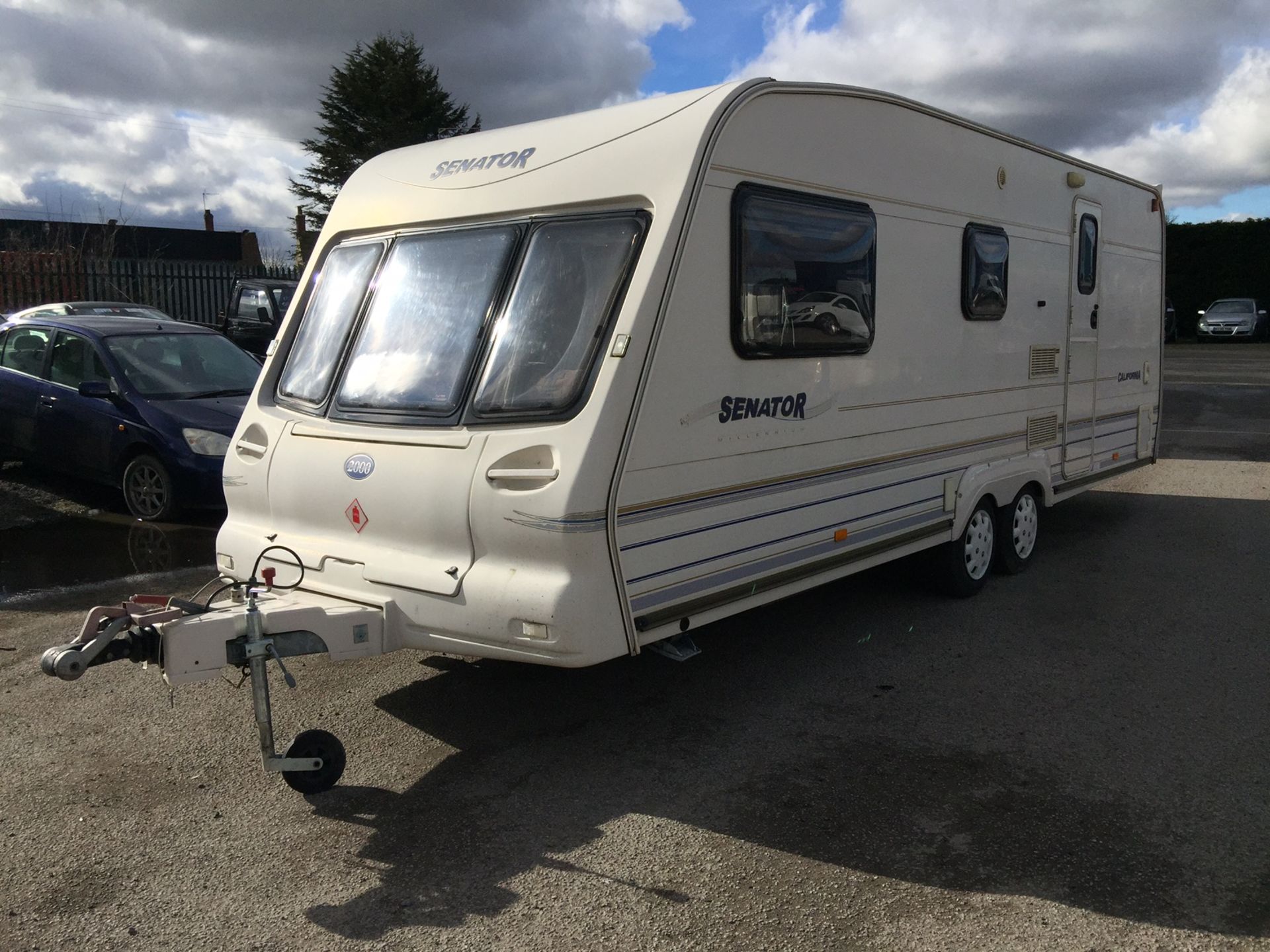 BAILEY SENATOR 3 BERTH CARAVAN 2000 ANNIVERSARY YEAR EDITION *NO VAT* - Image 4 of 33