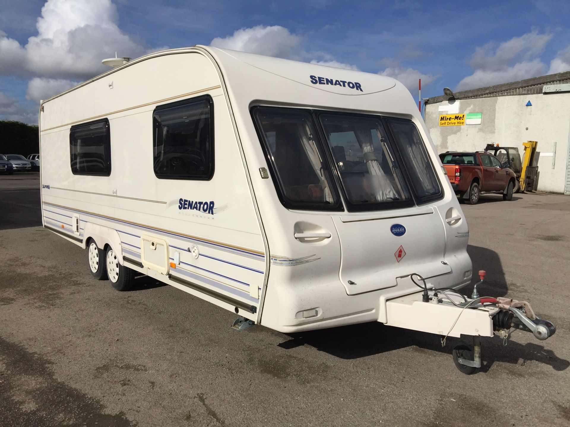 BAILEY SENATOR 3 BERTH CARAVAN 2000 ANNIVERSARY YEAR EDITION *NO VAT*