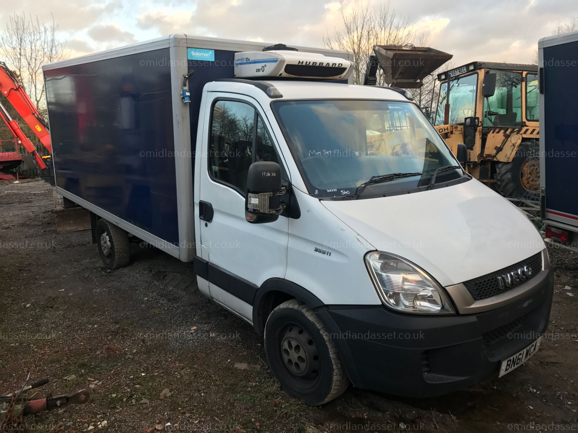 2011/61 REG IVECO DAILY 35S11 MWB FRIDGE VAN