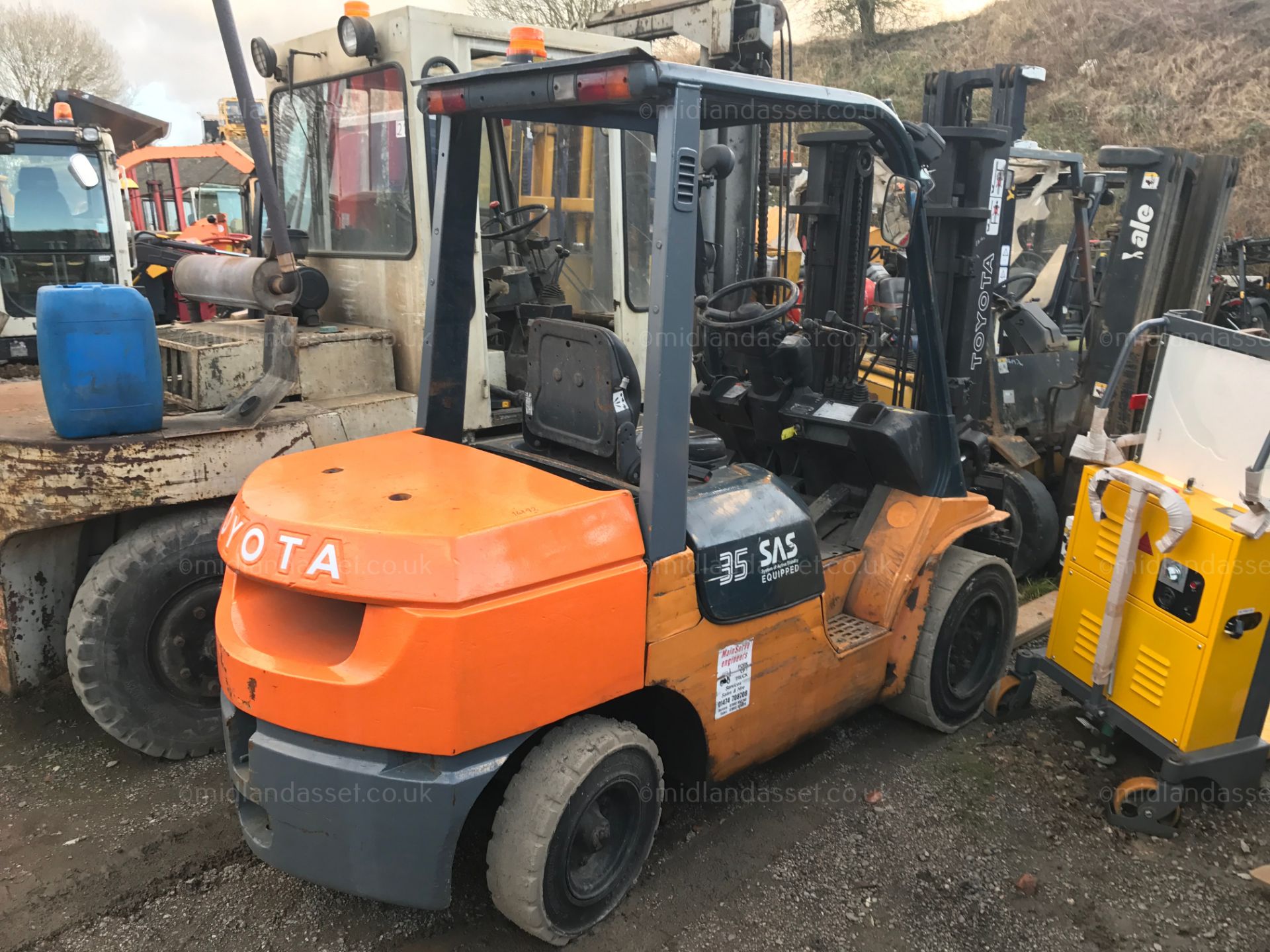 2002 TOYOTA 35 DIESEL FORK TRUCK