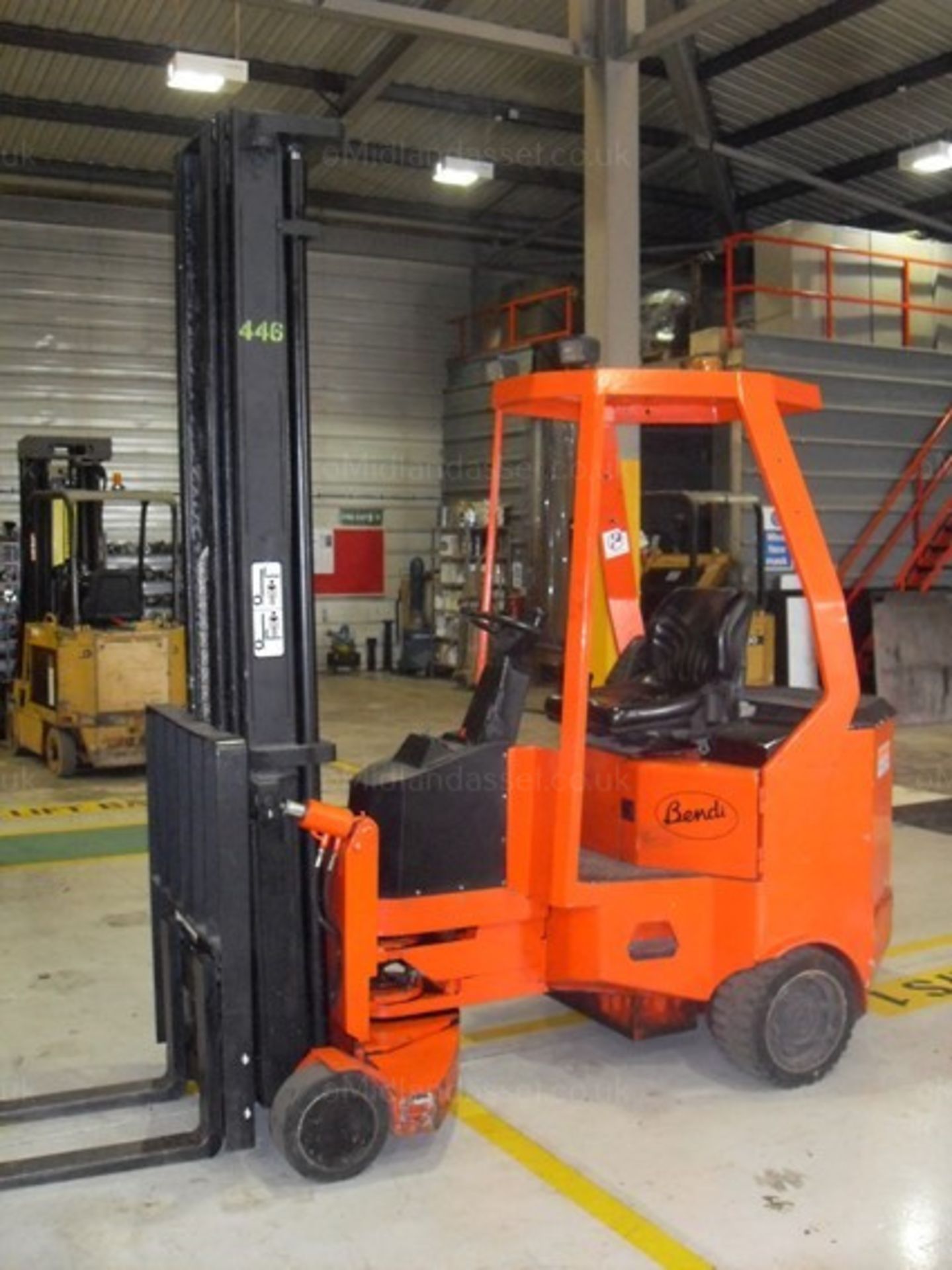 1995 BENDI BE206555 ELECTRIC ARTICULATED COUNTERBALANCE FORK TRUCK