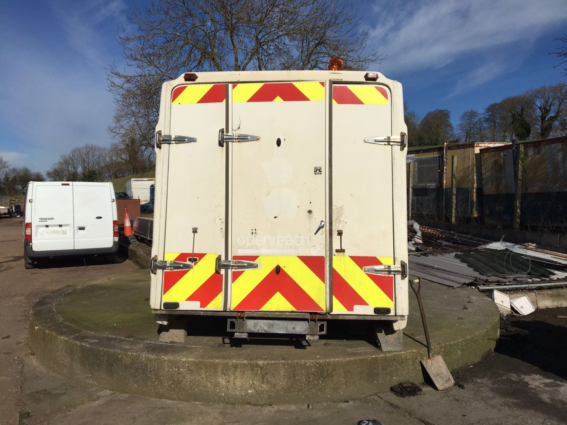 FORD TRANSIT REAR BODY SHELL - EX BT! NO RESERVE ideal BOX TRAILERS - Image 6 of 7