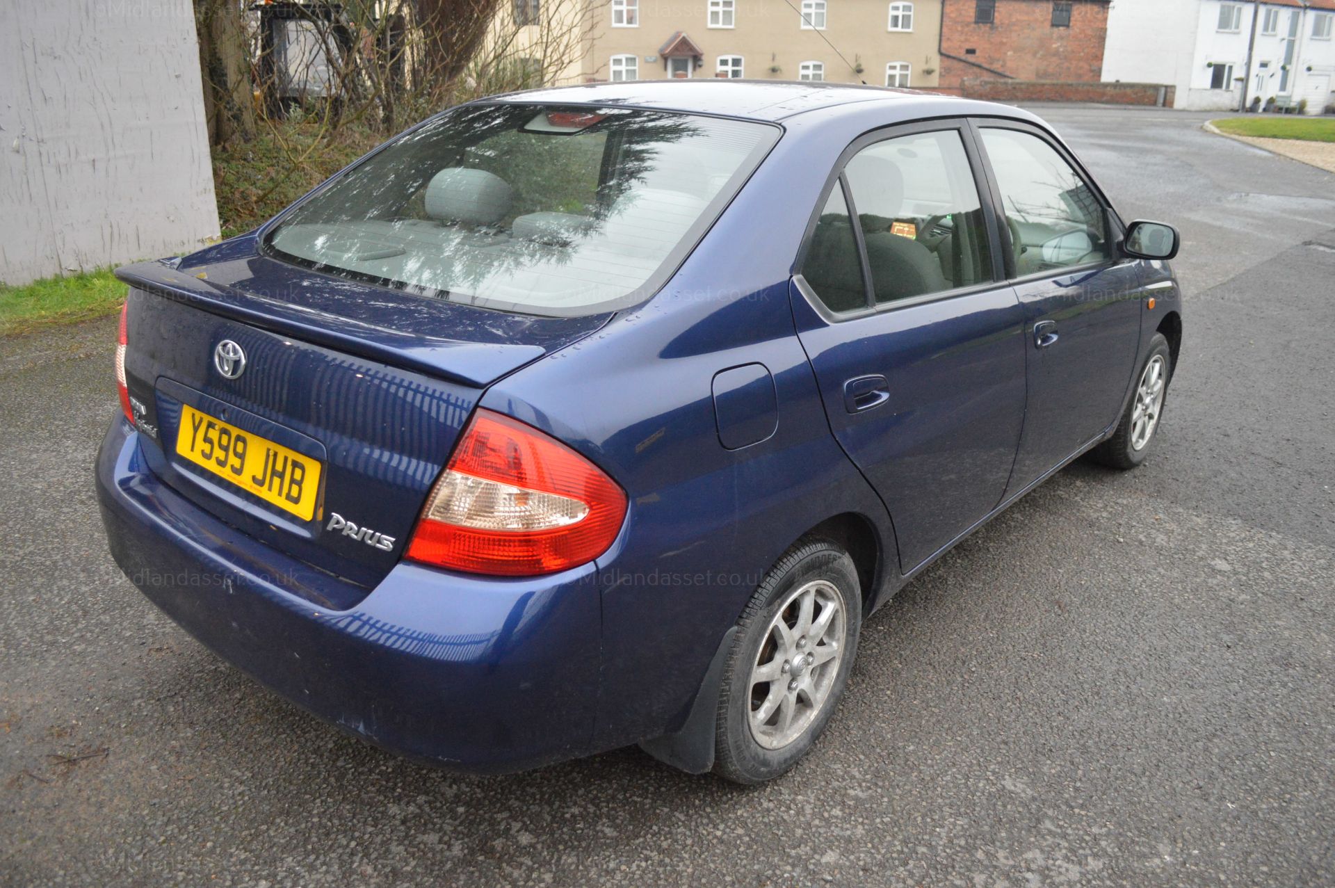 2001/Y REG TOYOTA PRIUS HYBRID ELECTRIC 4 DOOR SALOON - ALL WORKING AS IT SHOULD - Image 6 of 19