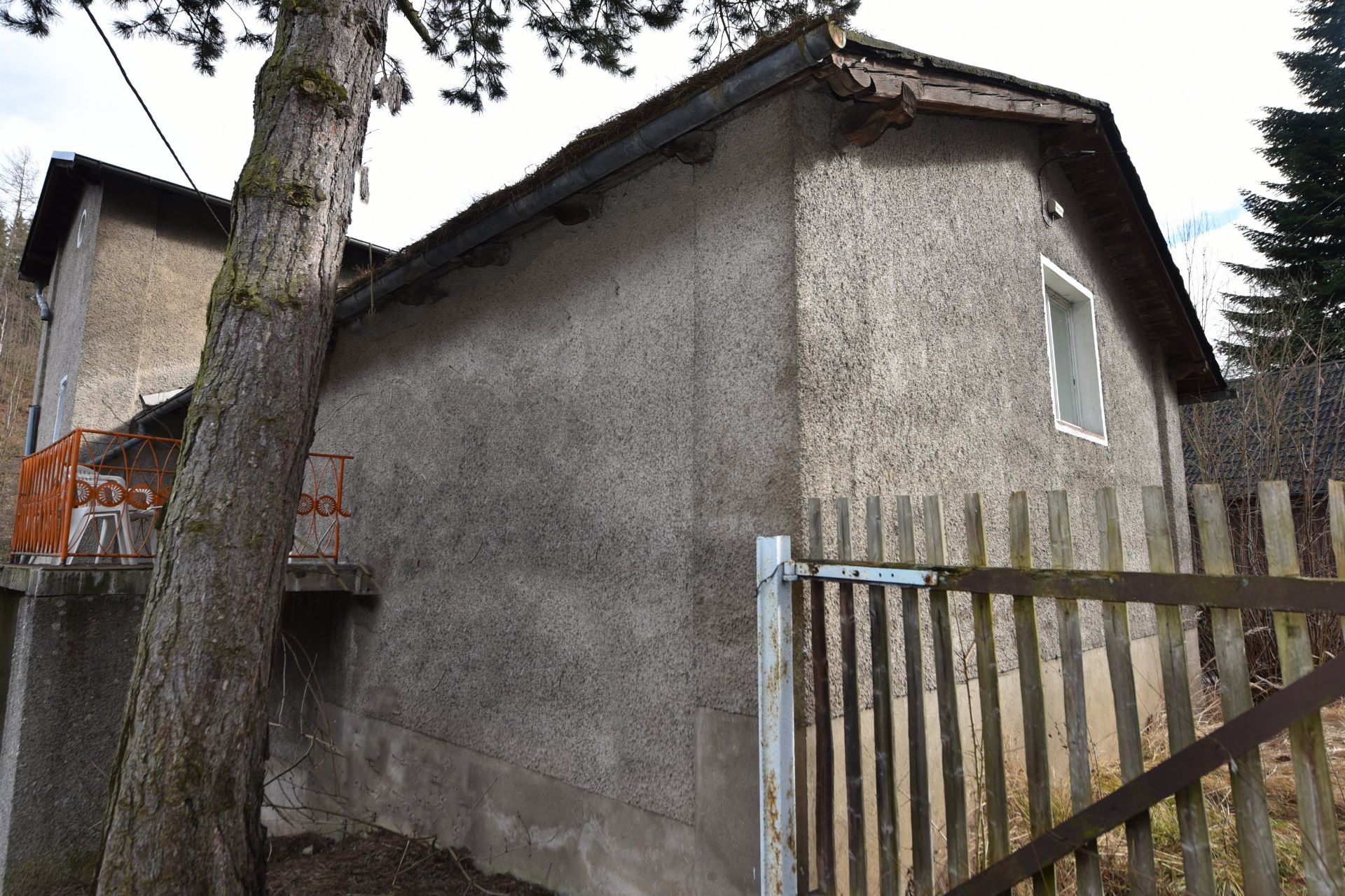 3 FLOOR HOUSE IN GORNAU, SAXONY, GERMANY - Image 8 of 62