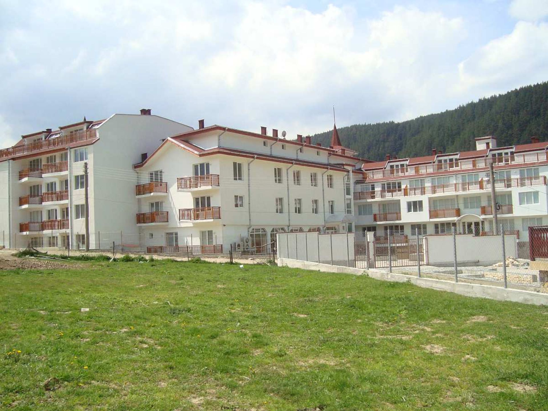 Large leisure centre/SPA (OR BIGGEST APARTMENT IN BULGARIA new mountain apartment complex Borovets - Image 36 of 38