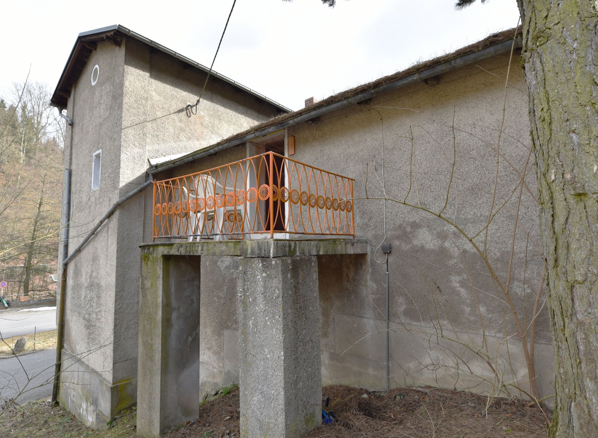 3 FLOOR HOUSE IN GORNAU, SAXONY, GERMANY - Image 51 of 62