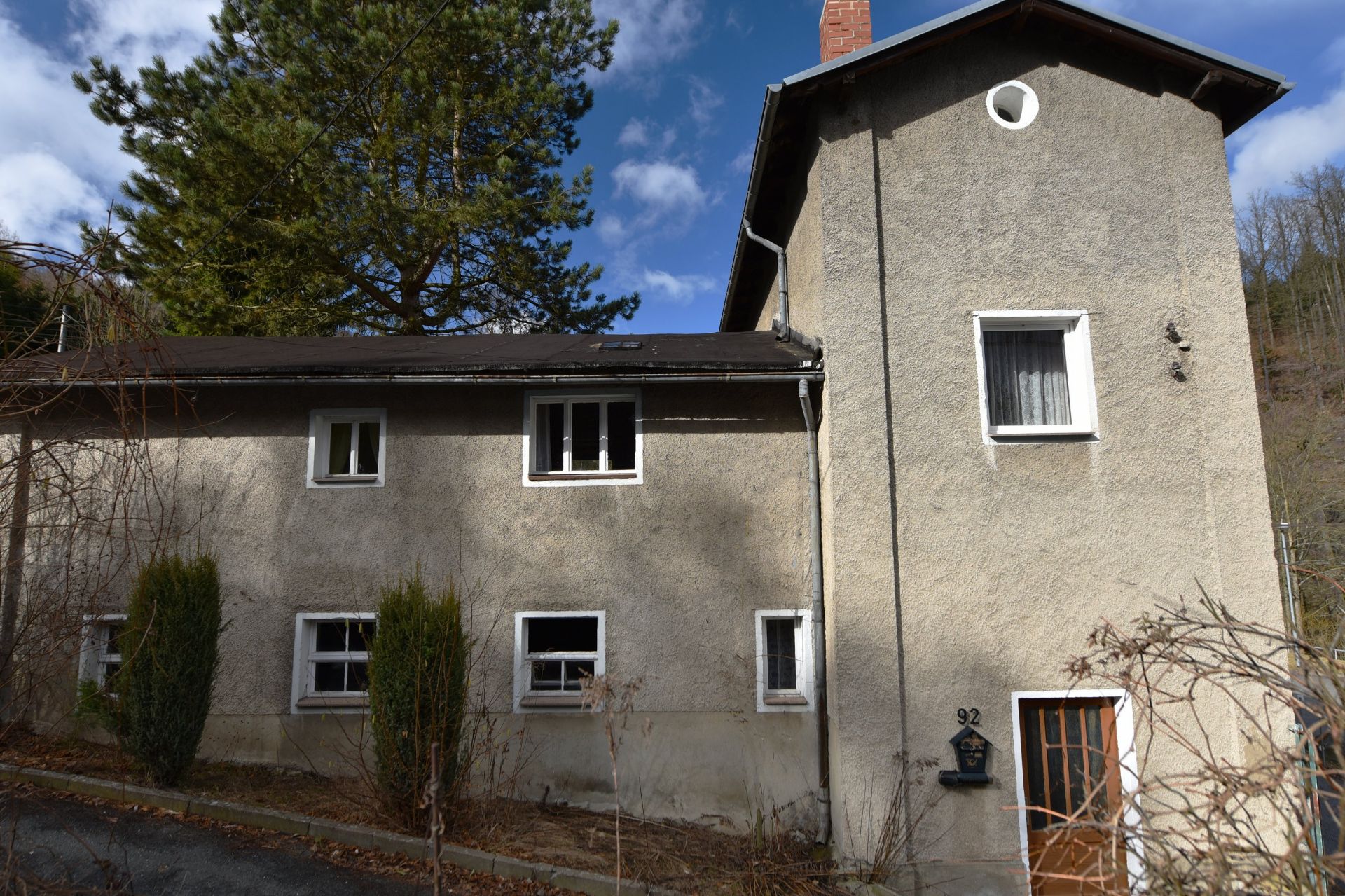 3 FLOOR HOUSE IN GORNAU, SAXONY, GERMANY - Image 15 of 62