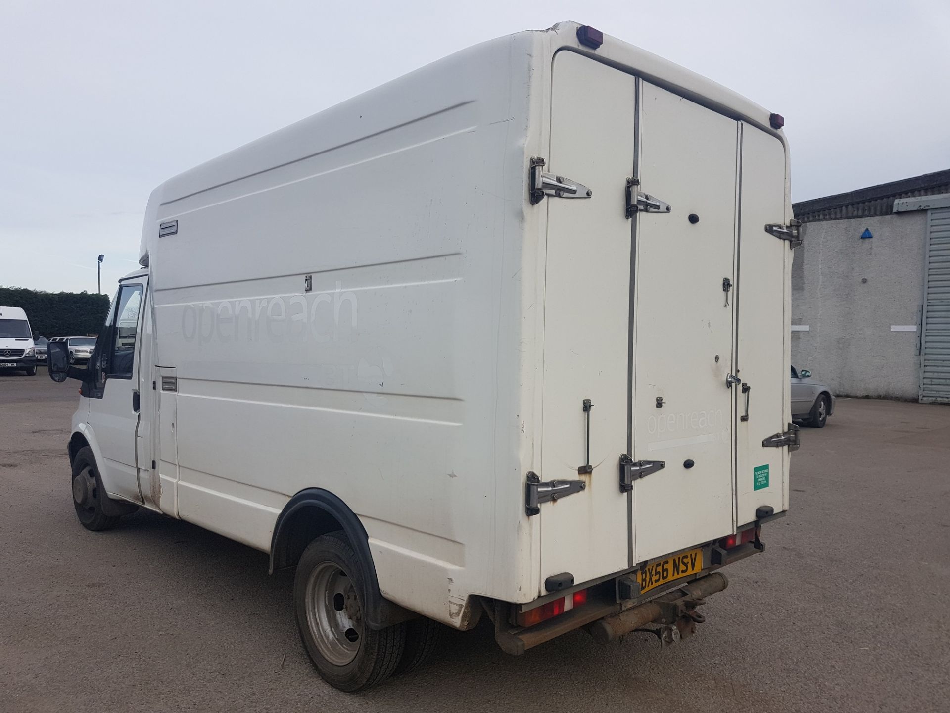 FORD TRANSIT REAR BODY SHELL - EX BT! NO RESERVE - Image 3 of 14