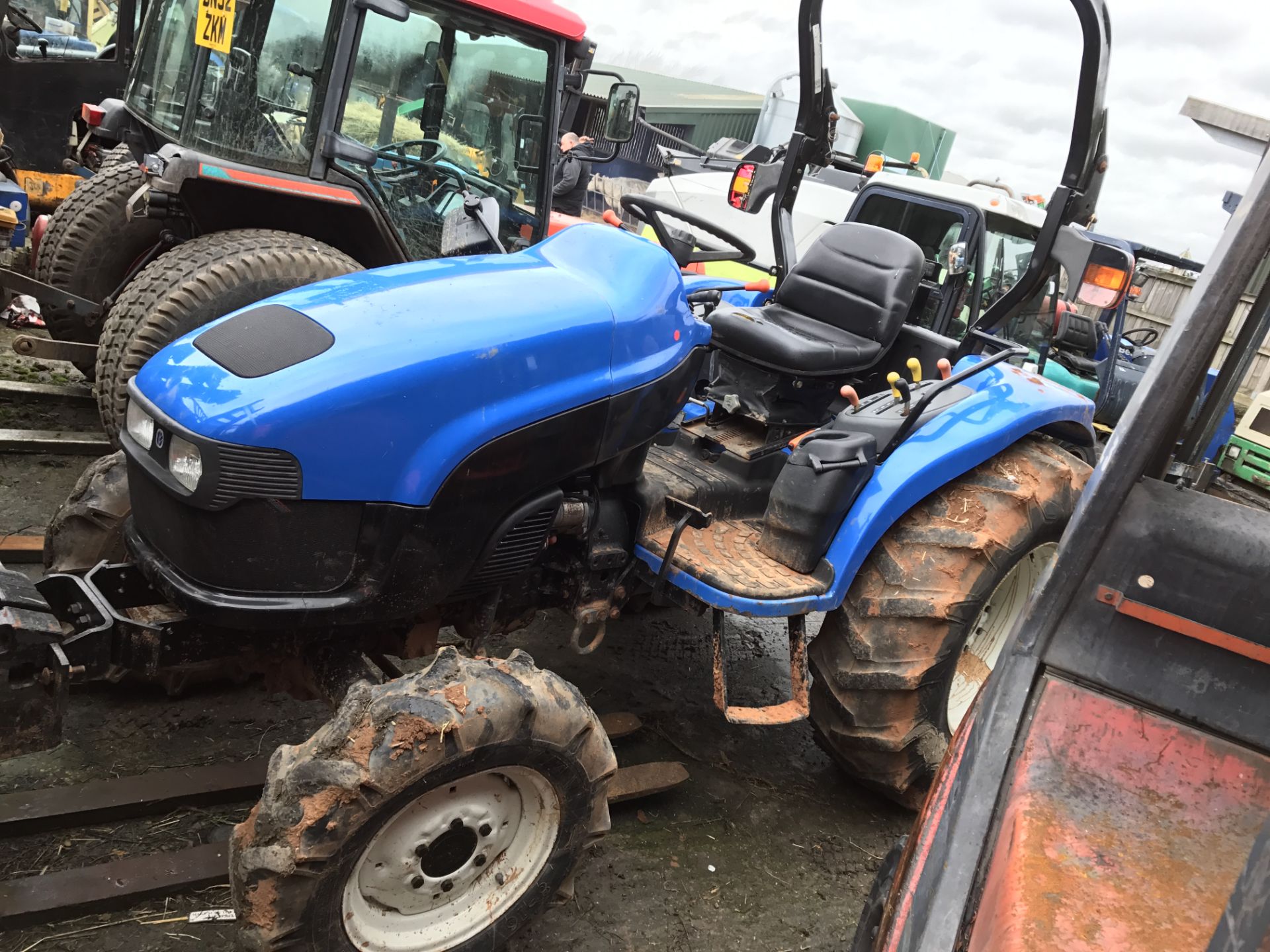 BLUE NEW HOLLAND TRACTOR *PLUS VAT* - Image 9 of 10