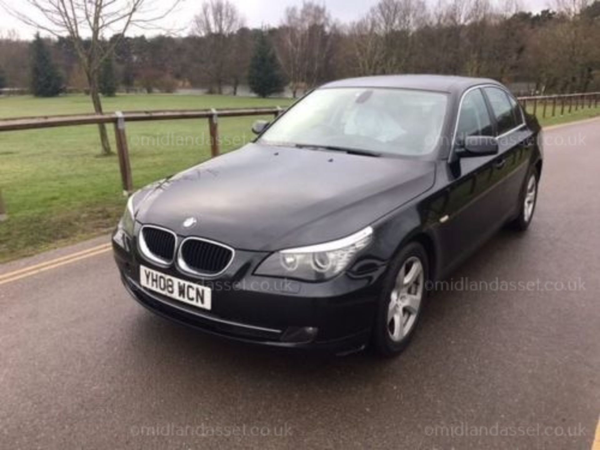 2008/08 REG BMW 520D SE AUTO 4 DOOR SALOON ONE FORMER KEEER - Image 2 of 8