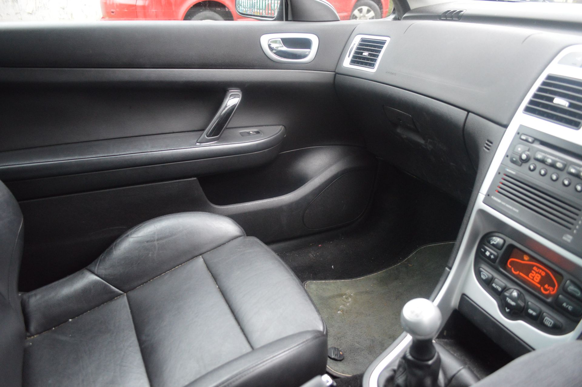 2005/05 REG GREY PEUGEOT 307CC CONVERTIBLE - Image 7 of 18