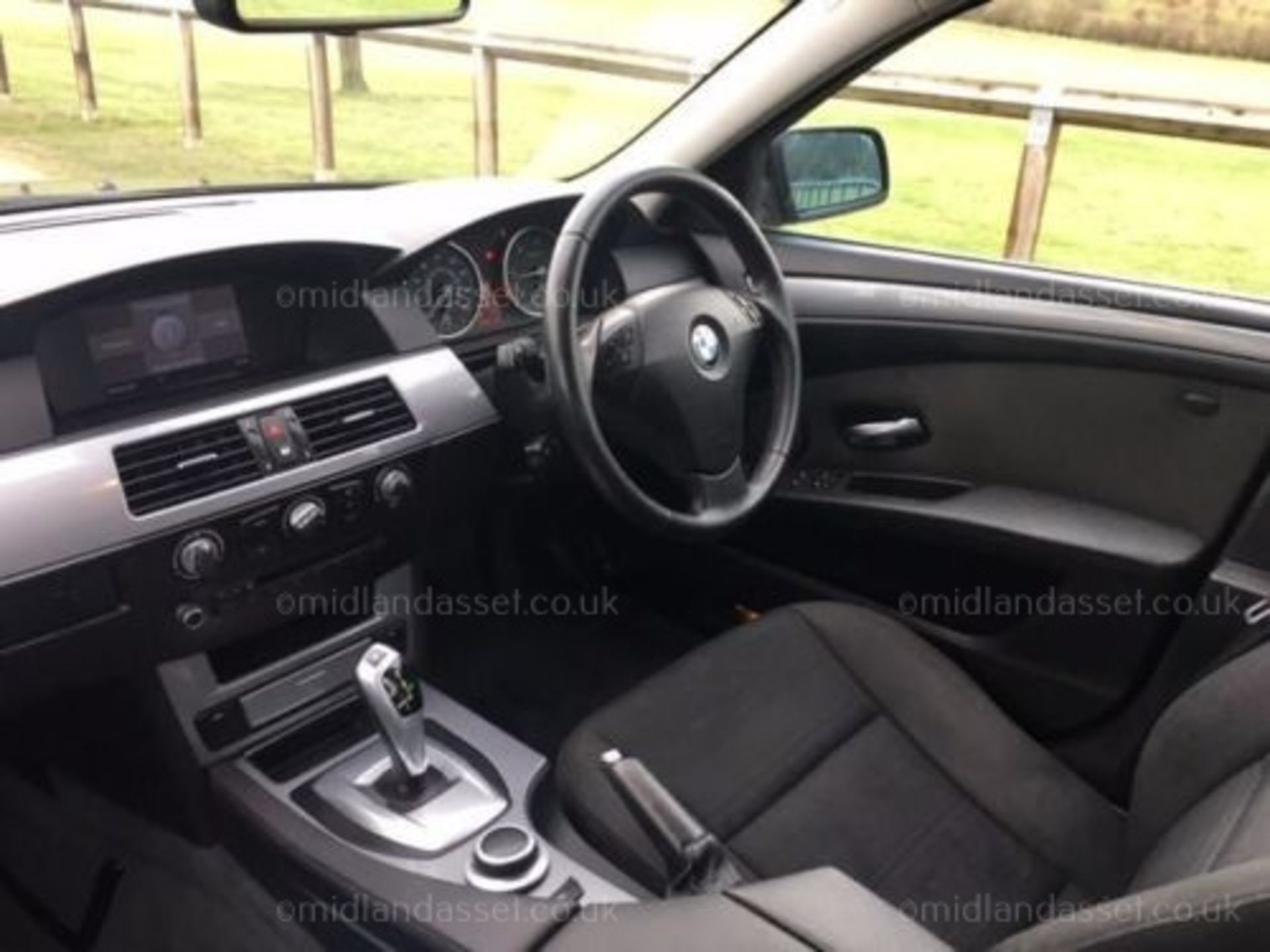 2008/08 REG BMW 520D SE AUTO 4 DOOR SALOON ONE FORMER KEEER - Image 6 of 8