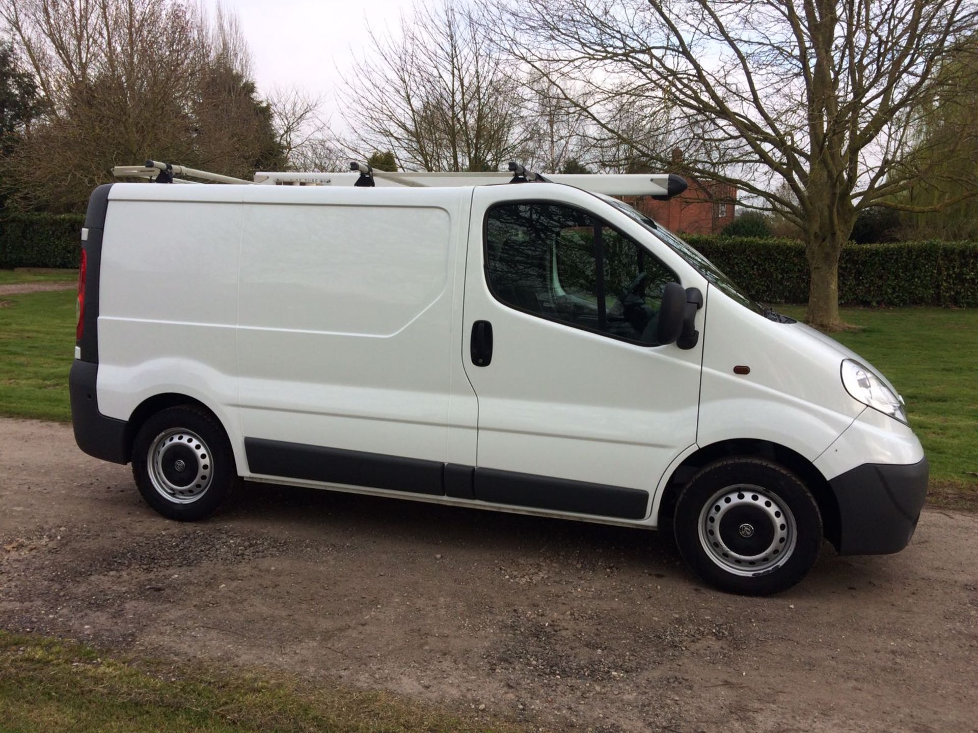 2014/14 REG VAUXHALL VIVARO 2700 CDTI ECO-FLEX 11, SHOWING 1 OWNER *PLUS VAT*