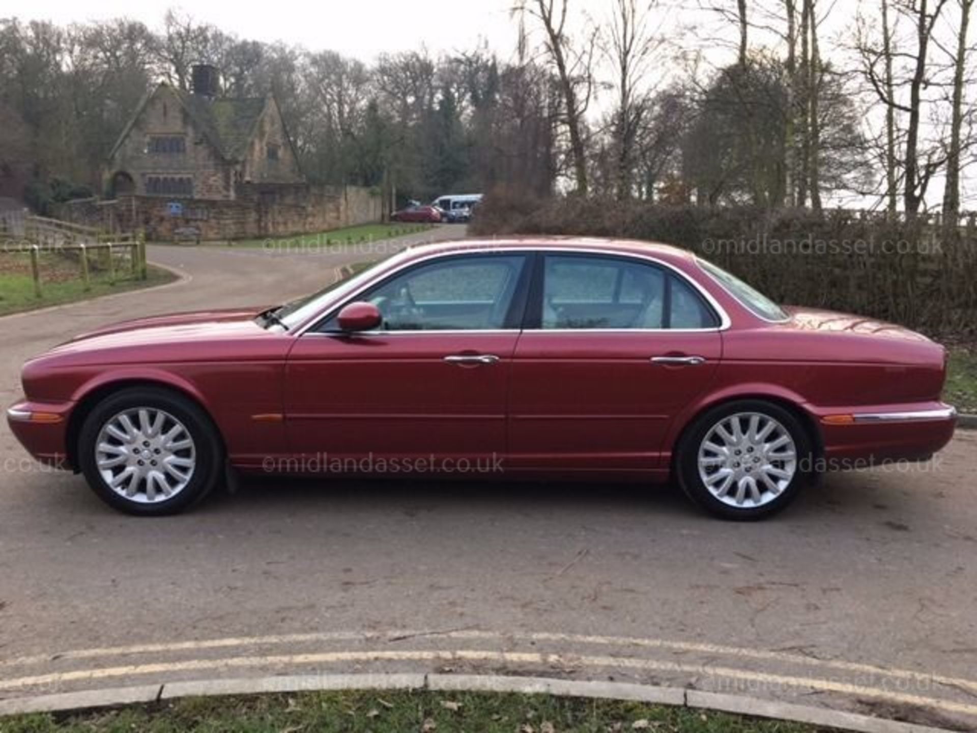 2004/54 REG JAGUAR XJ8 V8 SE AUTO 4 DOOR SALOON - Image 3 of 9