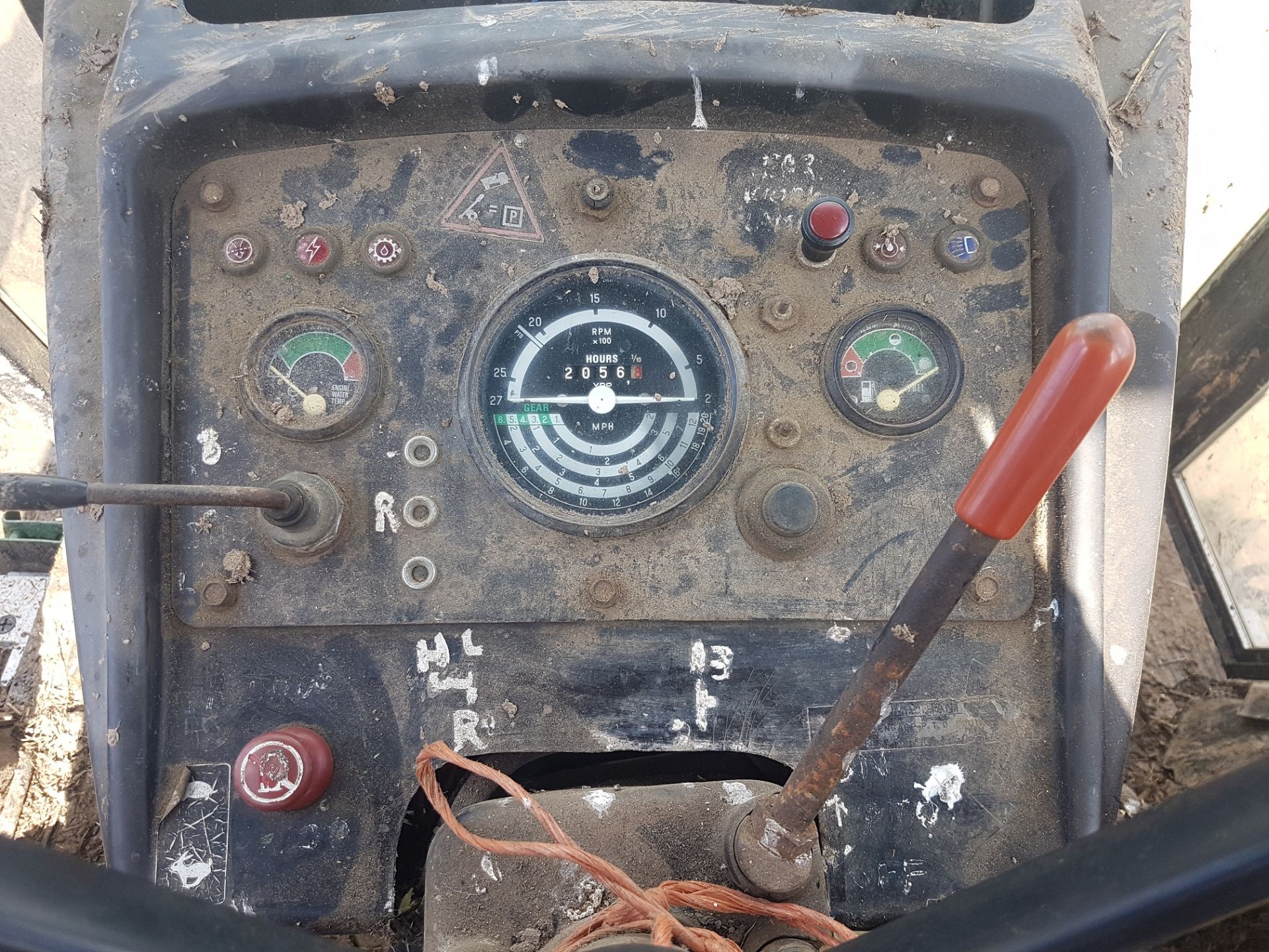 1976 JOHN DEERE 3130 TRACTOR, SHOWING 1 FORMER KEEPER *PLUS VAT* - Image 7 of 9