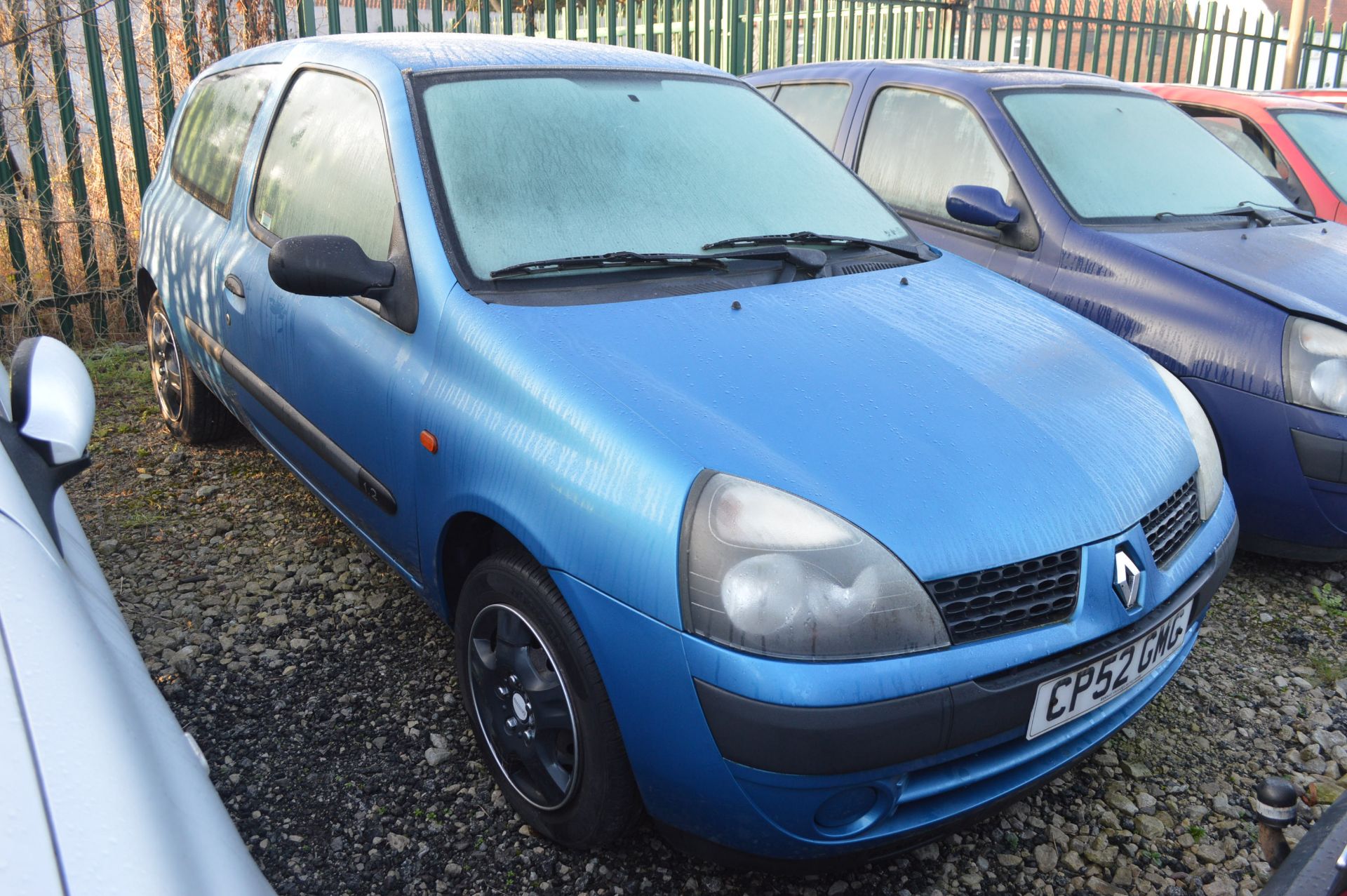 2002/52 REG BLUE RENAULT CLIO AUTHENTIQUE - SELLING AS SPARES / REPAIRS *NO VAT*