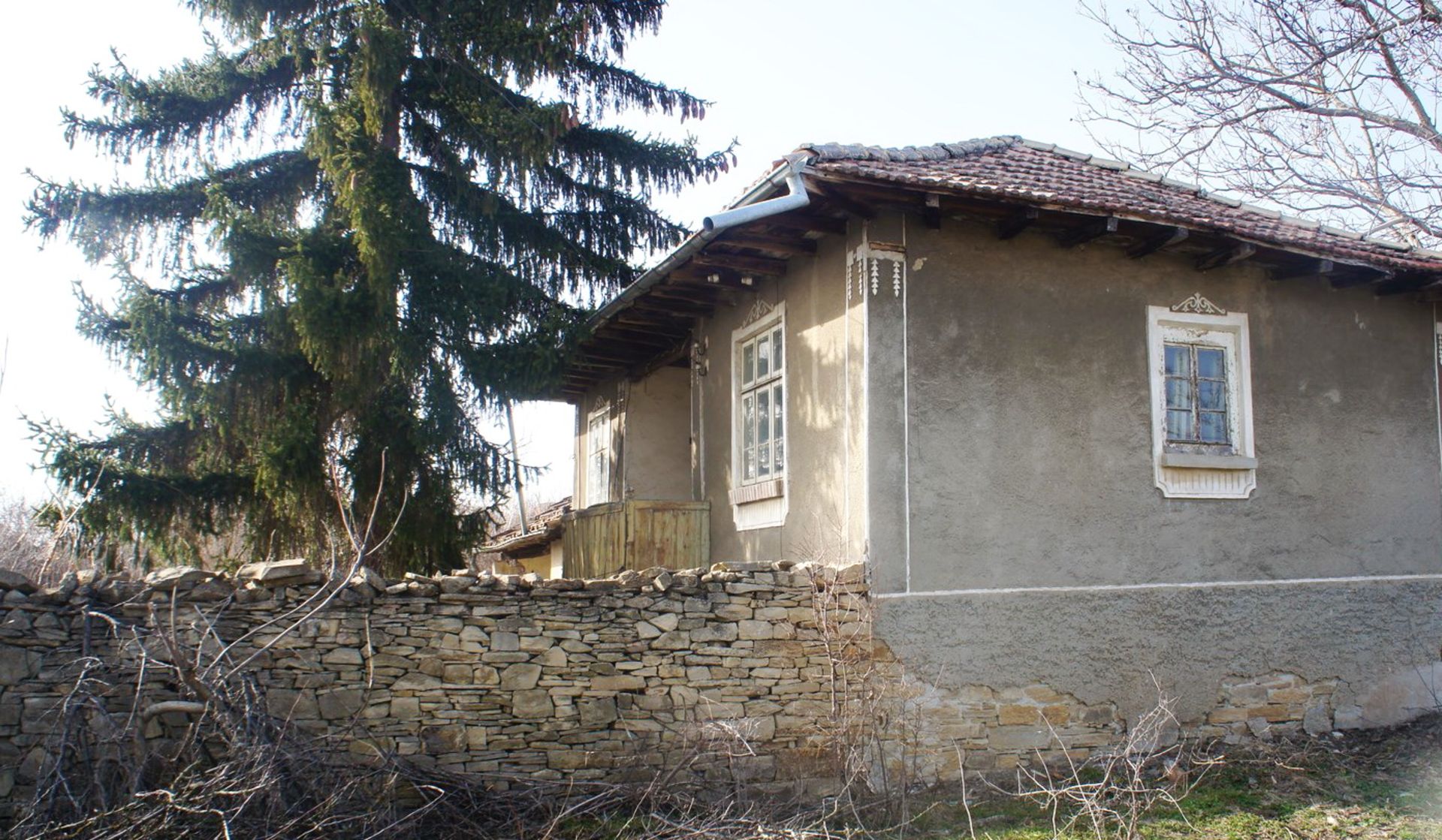 2,300 sqm Two Storey Property – 5 min from Pavlikeni, VT! - Image 9 of 25
