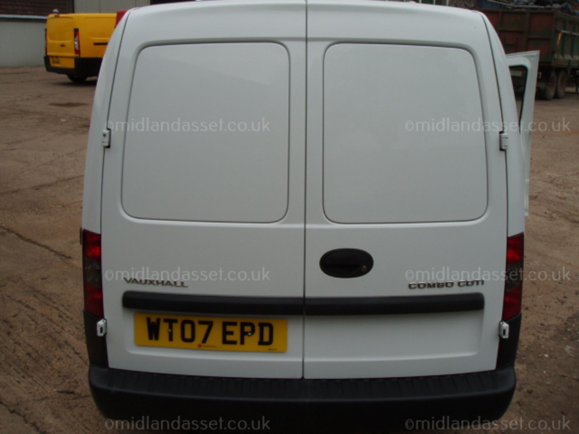 2007/07 REG VAUXHALL COMBO 2000 CDTI CAR DERIVED VAN ONE OWNER FULL SERVICE HISTORY - Image 7 of 13