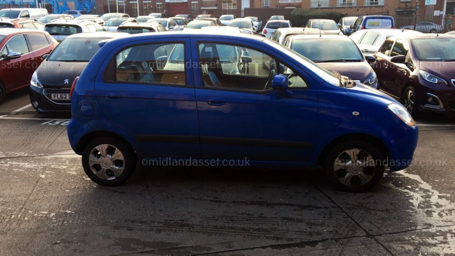 2008/08 REG CHEVROLET MATIZ SE AUTO 5 DOOR HATCHBACK ONE OWNER - Image 2 of 6