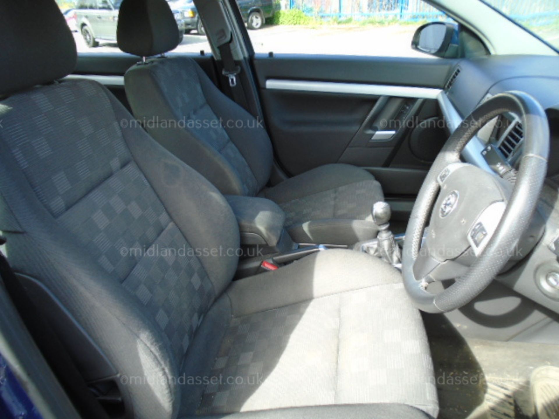 2006/55 REG VAUXHALL VECTRA SRI CDTI 5 DOOR HATCHBACK - Image 9 of 9