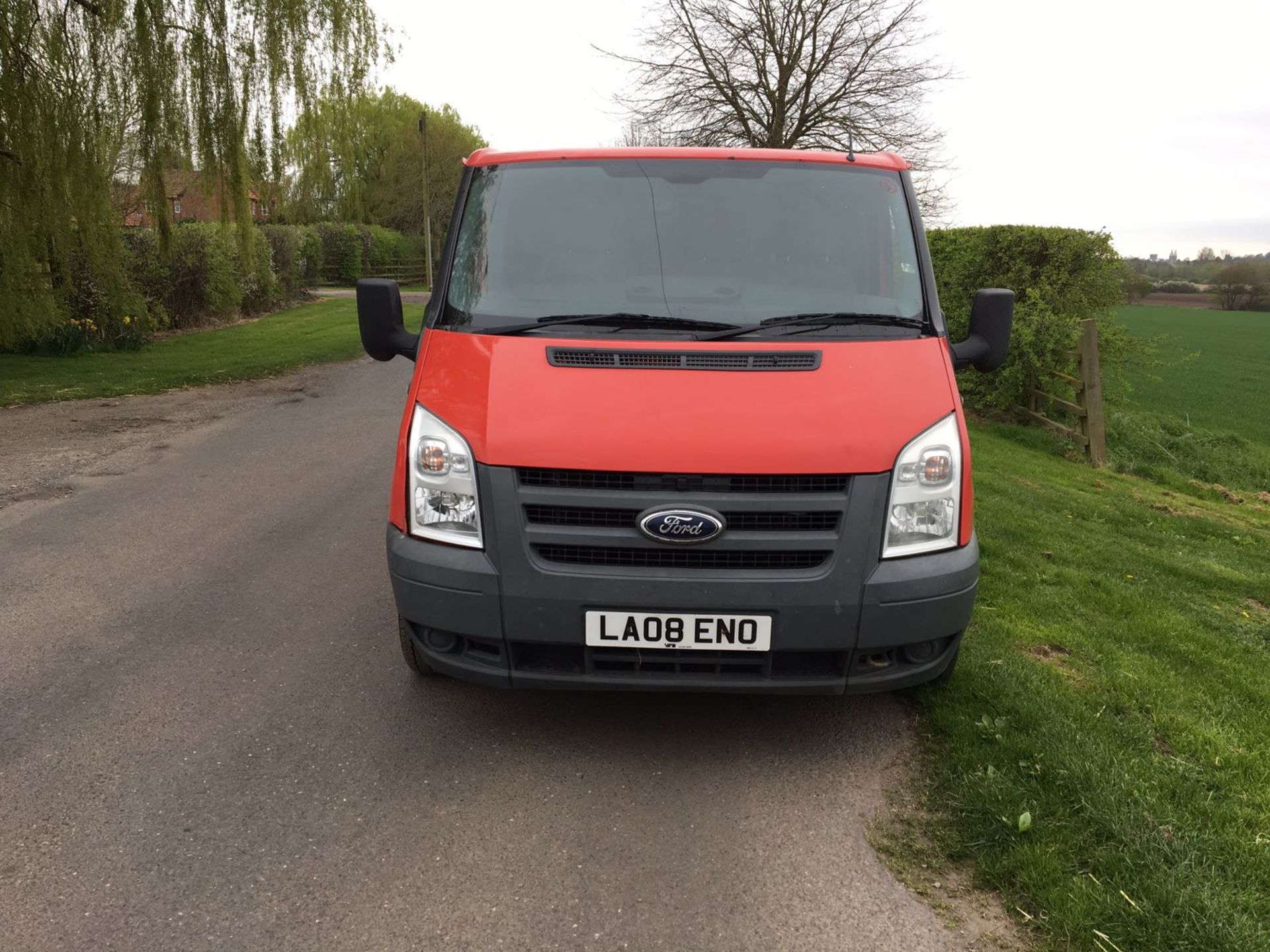 2008/08 REG FORD TRANSIT 85 T260S FWD, SHOWING 1 OWNER - ROYAL MAIL! - Image 2 of 10