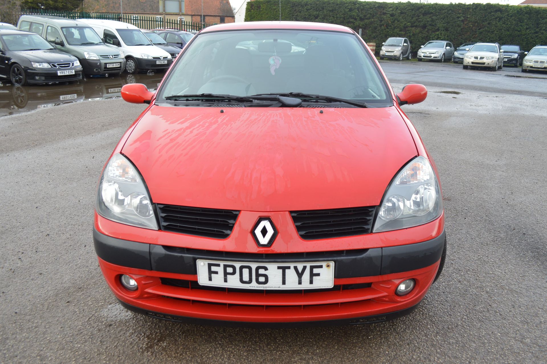 2006/06 REG RENAULT CLIO CAMPUS SPORT *NO VAT* - Image 2 of 18