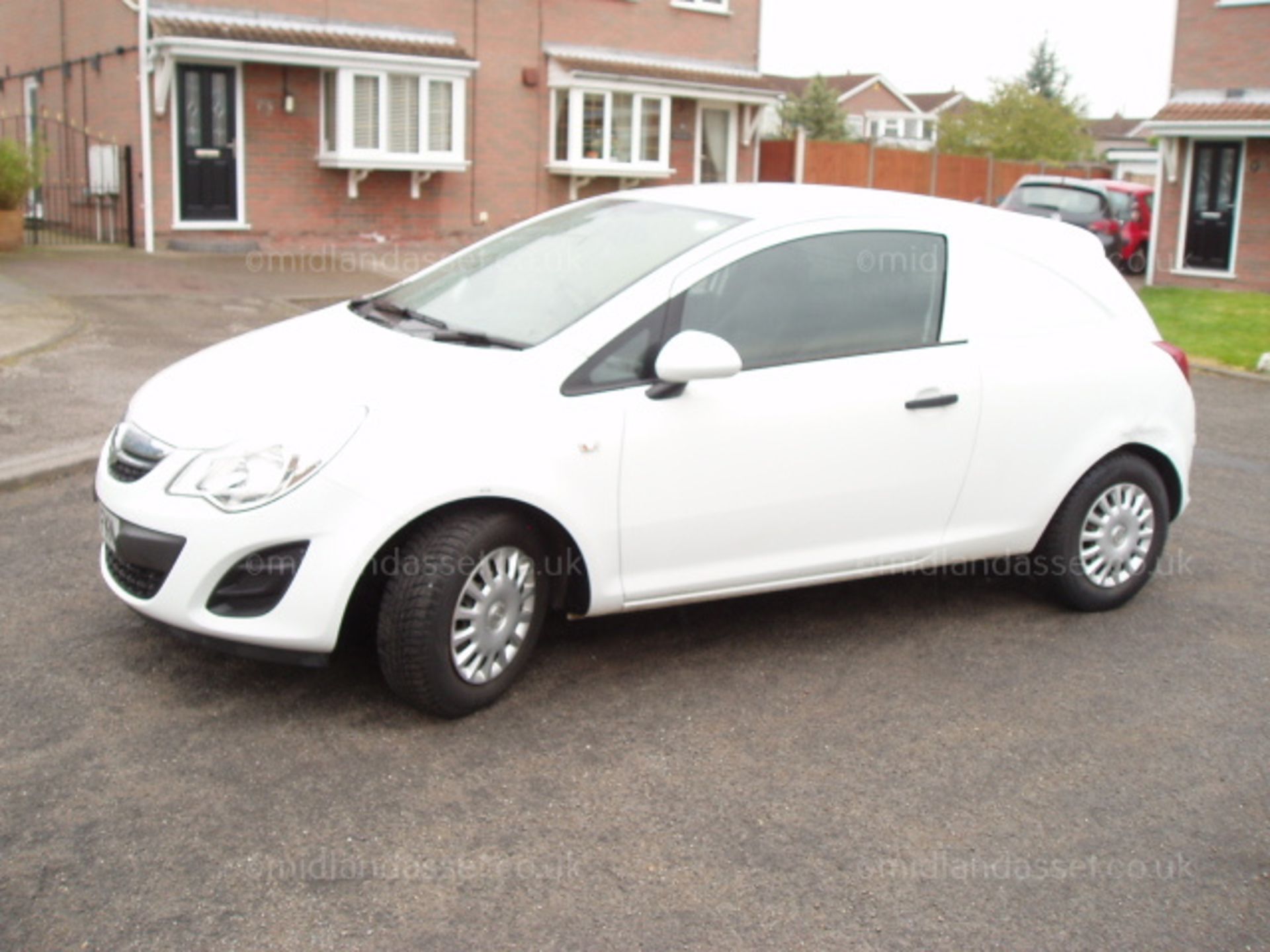 2011/61 REG VAUXHALL CORSA CDTI ECOFLEX CAR DERIVED VAN ONE OWNER