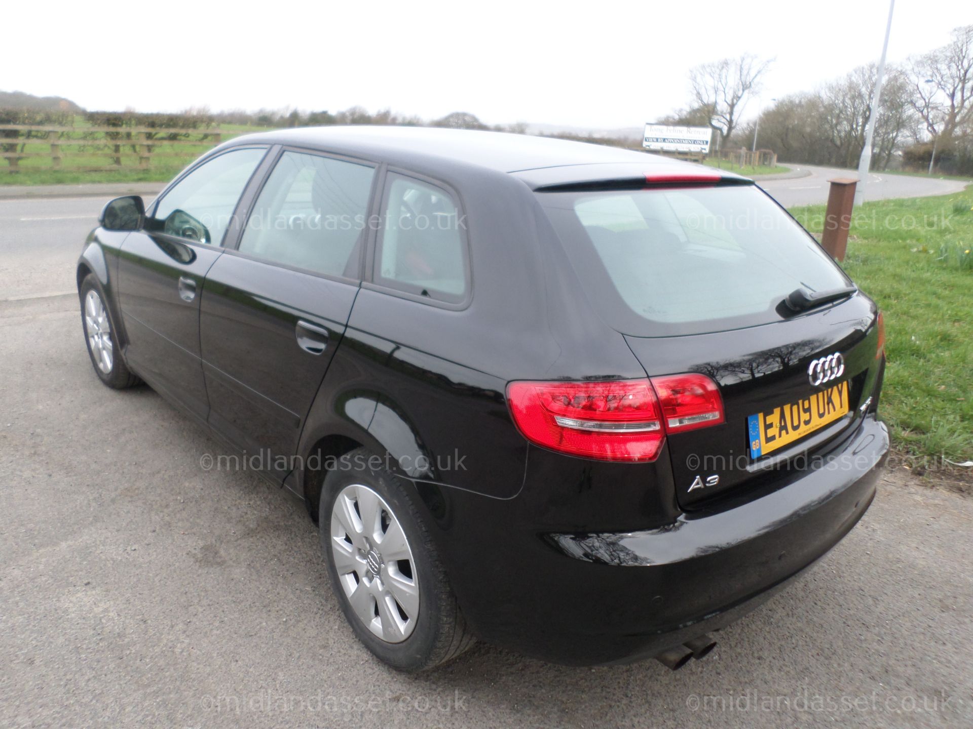 2009/09 REG AUDI A3 E SE TDI 5 DOOR HATCHBACK ONE FORMER KEEPER FULL SERVICE HISTORY - Image 4 of 9