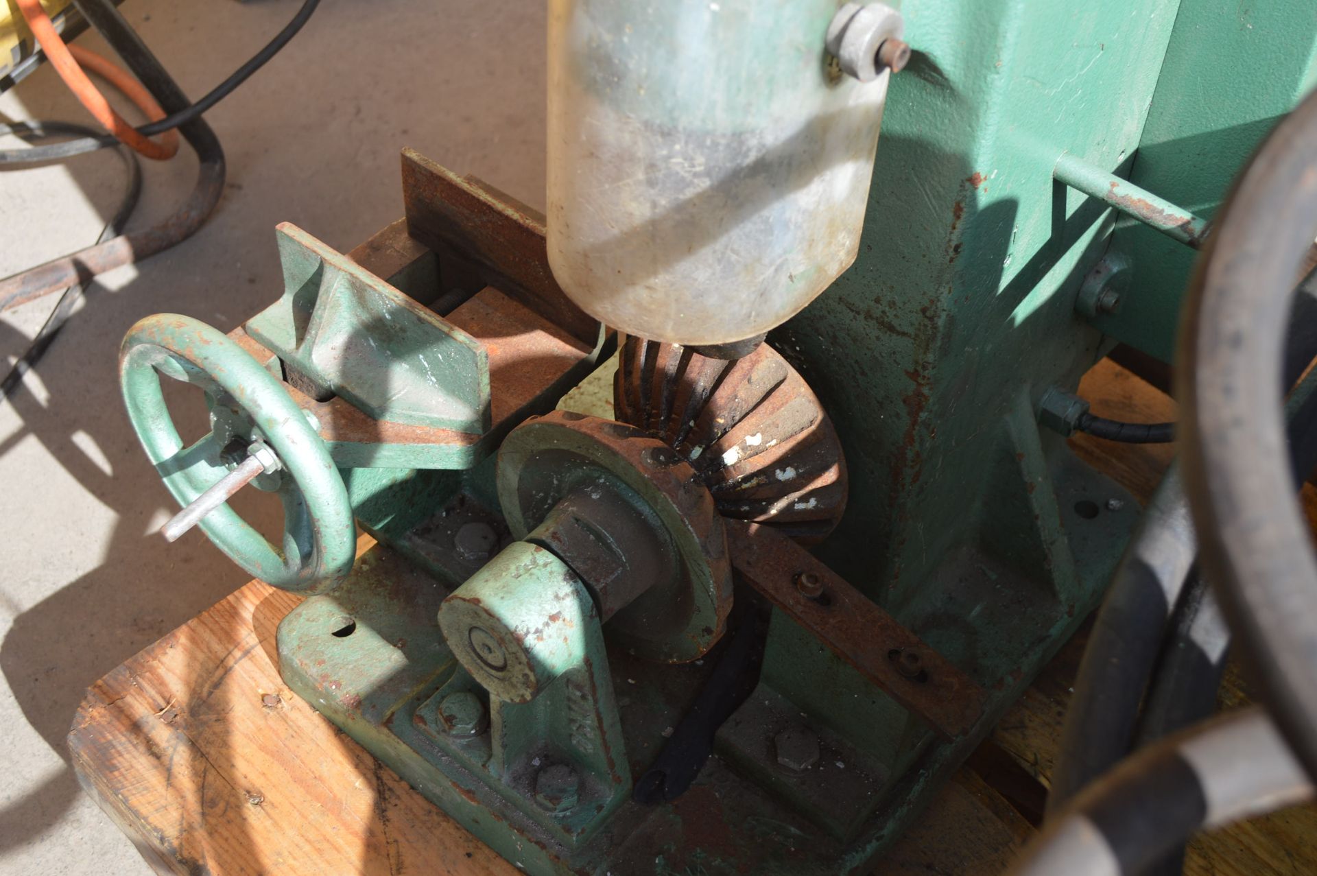 PHILLIPSON SINGLE PHASE WIRE STRIPPER. IN GOOD ORDER, READY FOR WORK - Image 4 of 4