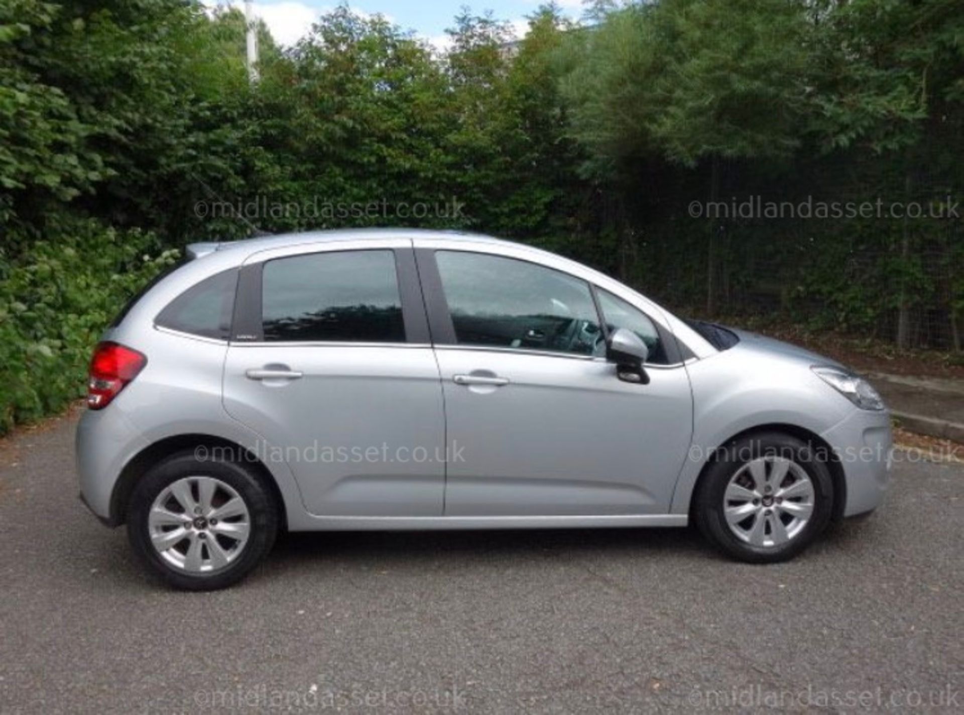 2010/10 Reg Citroen C3 1.4 VTR+ 5dr HDi - Image 2 of 7