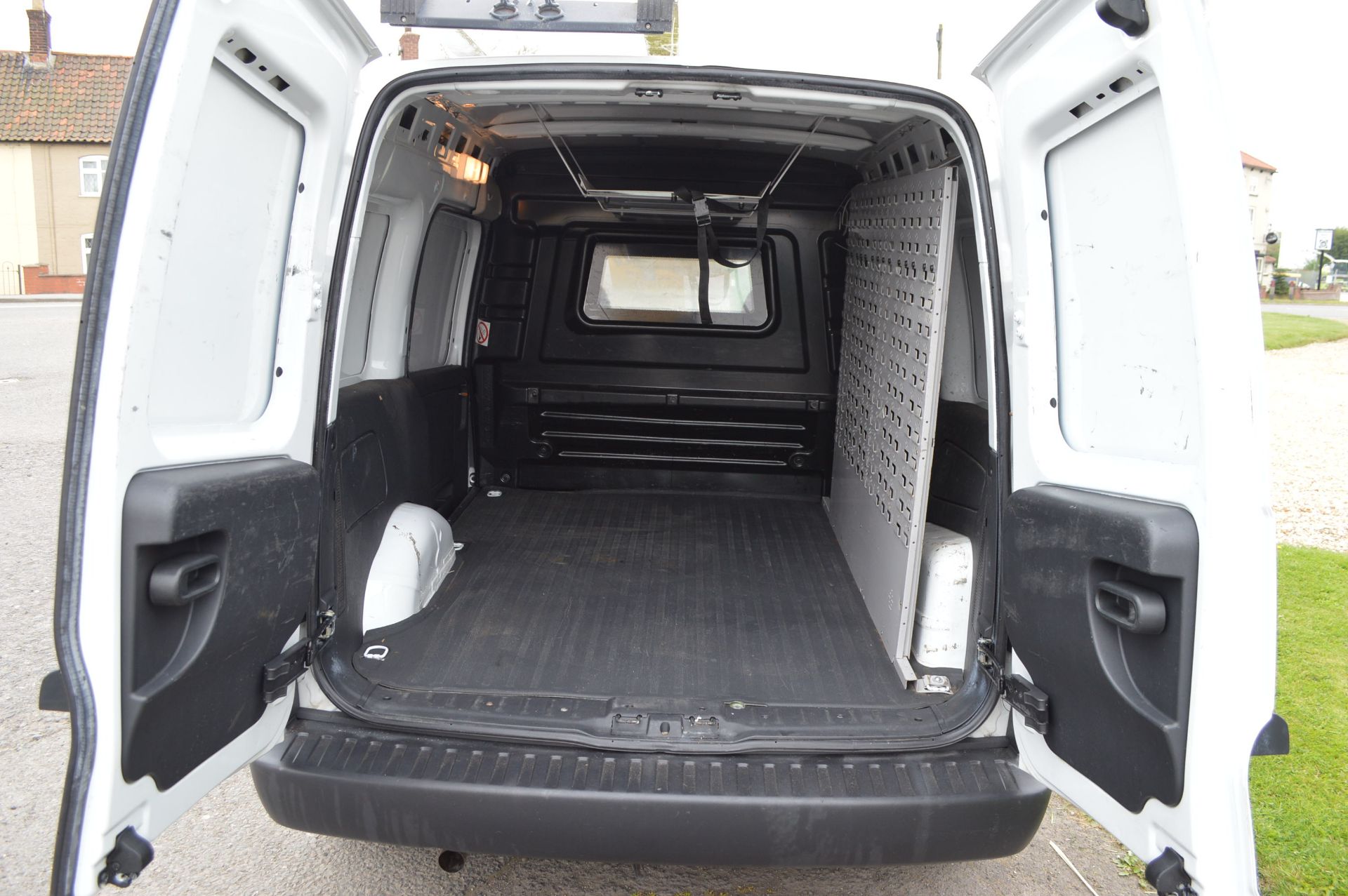2007/07 REG VAUXHALL COMBO 2000 CDTI, SHOWING 1 OWNER - Image 7 of 17