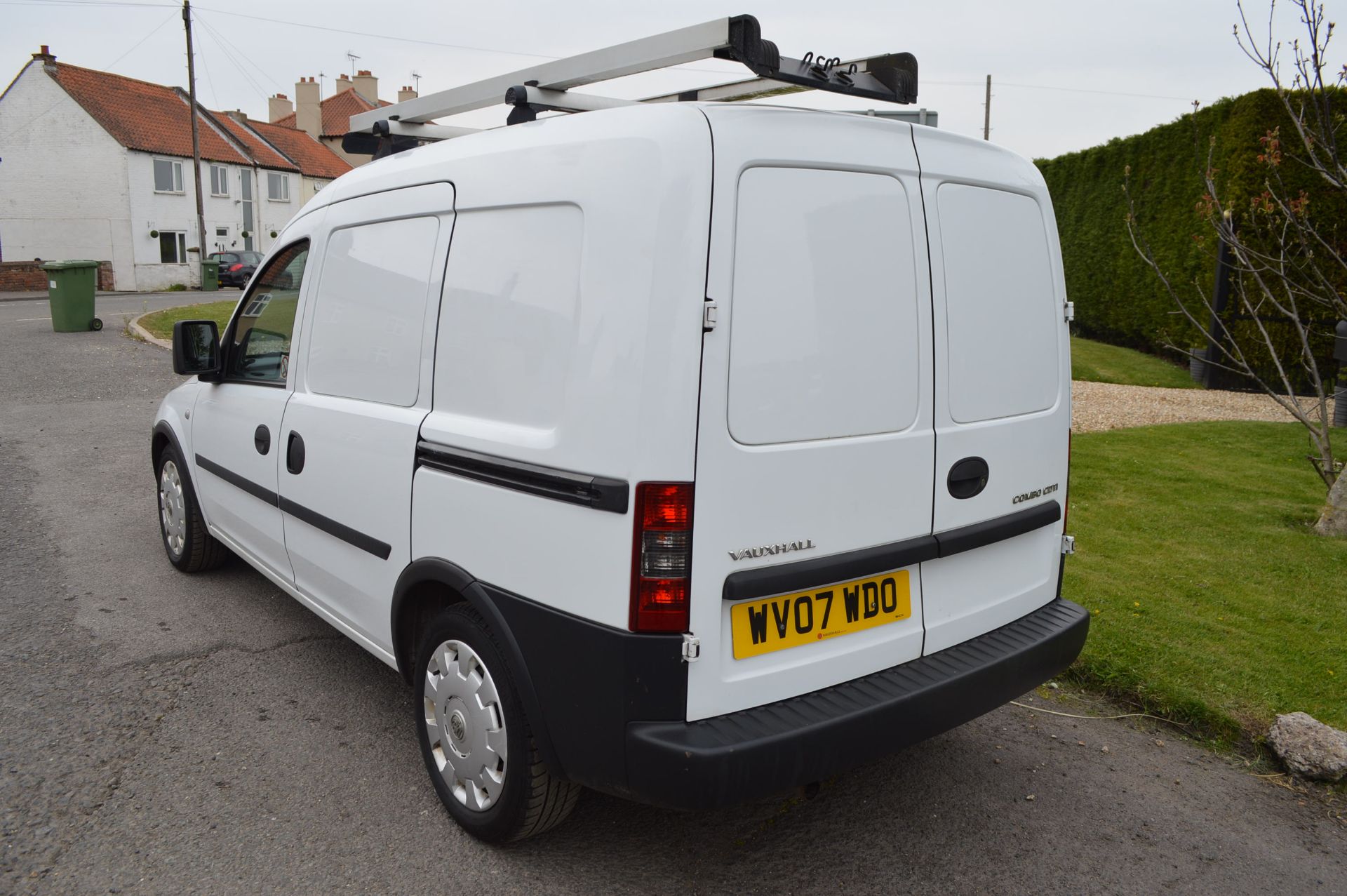 2007/07 REG VAUXHALL COMBO 2000 CDTI, SHOWING 1 OWNER - Image 4 of 17