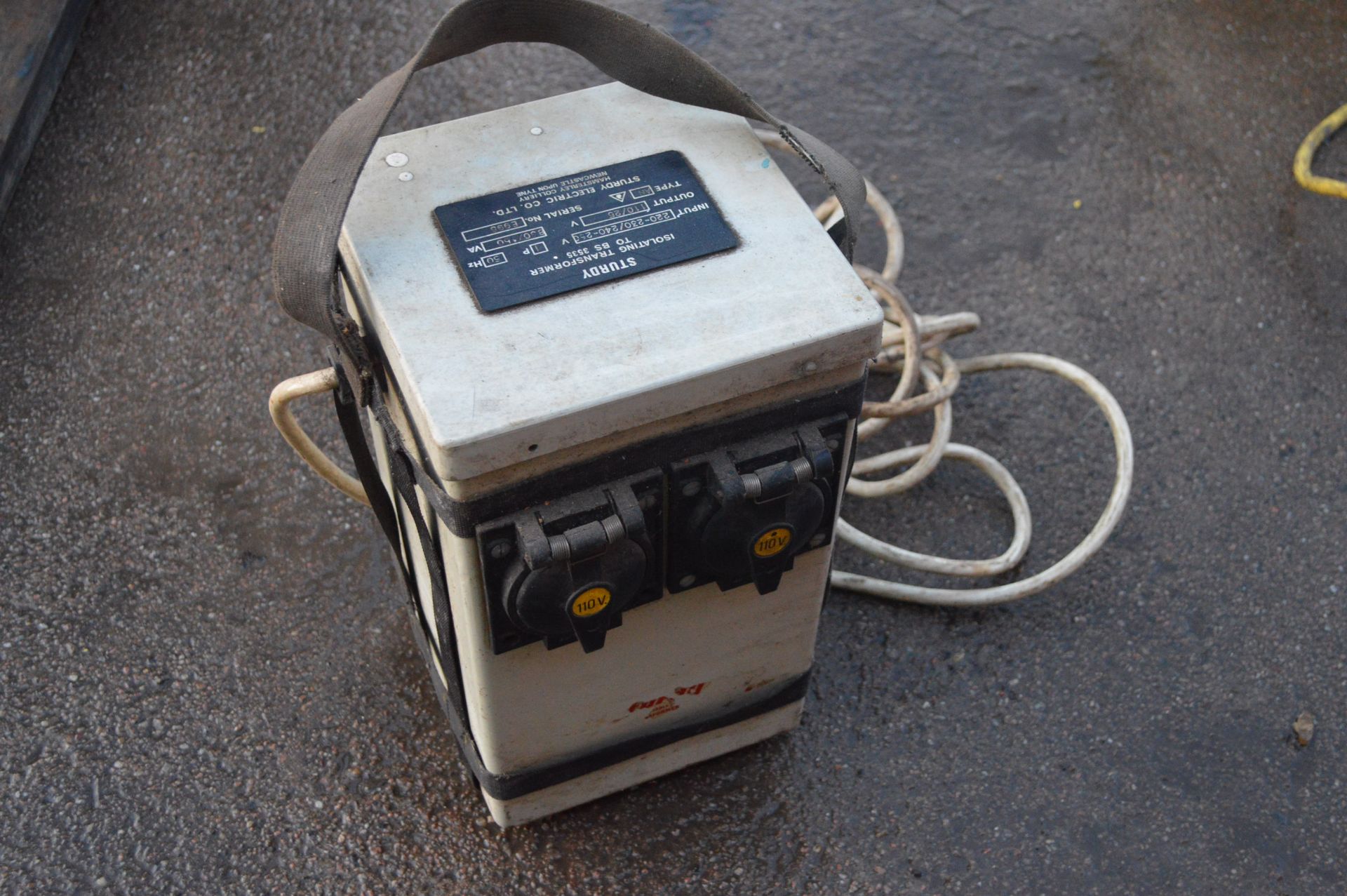 110V ISOLATING TRANSFORMER *NO VAT*