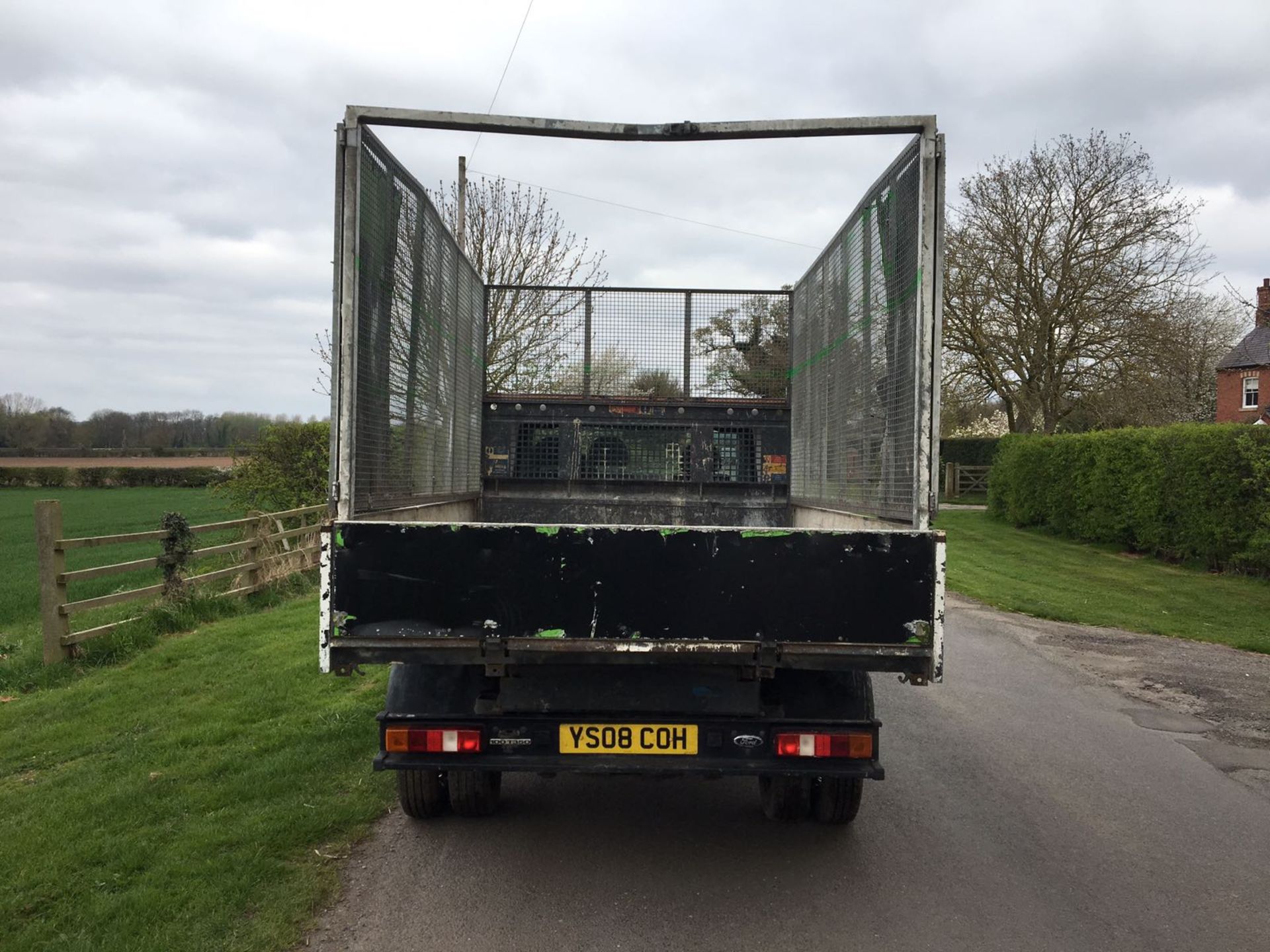 2008/08 REG FORD TRANSIT 100 T350M RWD TIPPER, SHOWING 1 FORMER KEEPER - Image 5 of 10