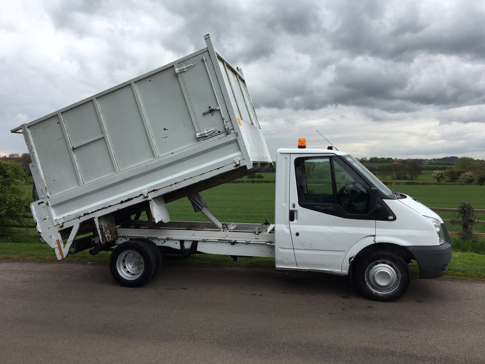 2008/58 REG FORD TRANSIT 115 T350M RWD TIPPER - IN WORKING ORDER - Image 3 of 13