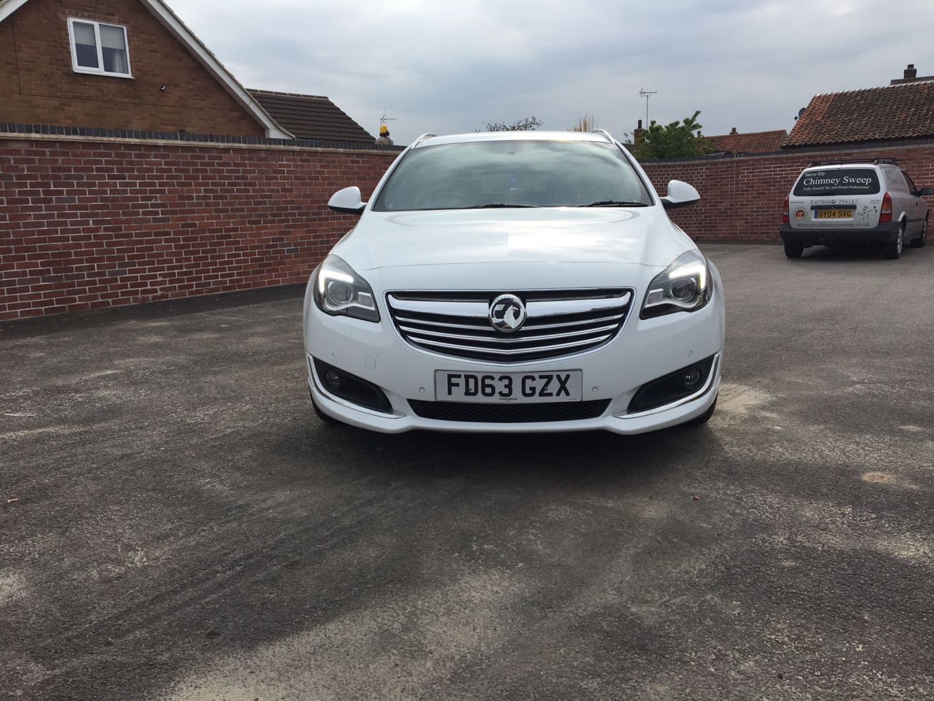 2014/63 REG VAUXHALL INSIGNIA SRI NAVIGATION VX LINE CDTIE 2.0 MANUAL - Image 2 of 13