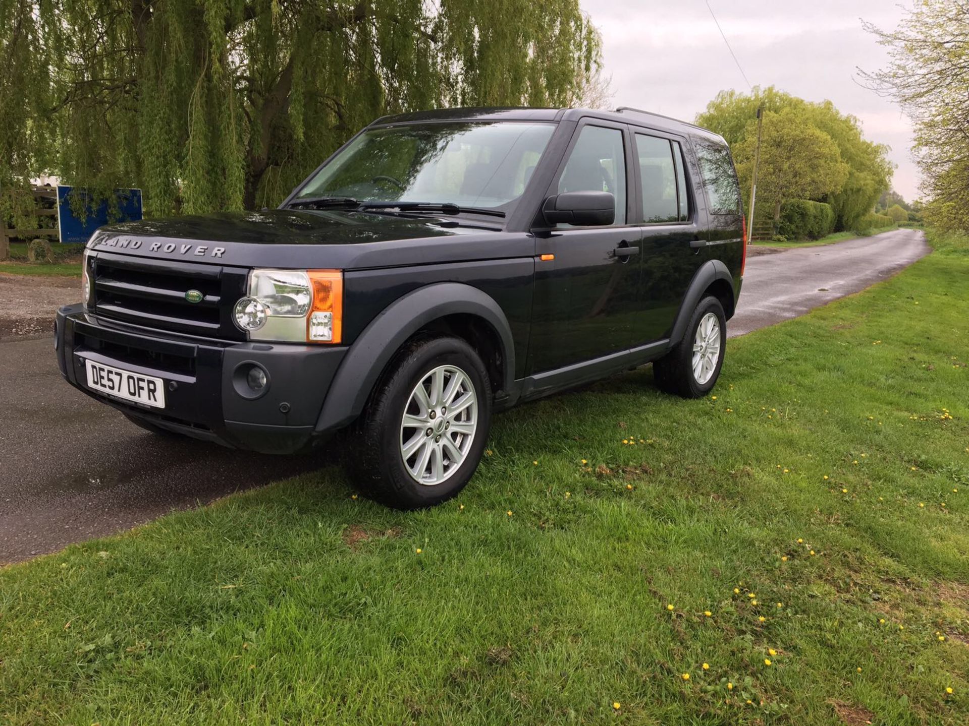 2007/57 REG LAND ROVER DISCOVERY 3 TDV6 SE AUTOMATIC, SAT NAV, AIR CON, HEATED SEATS ETC - Image 3 of 16