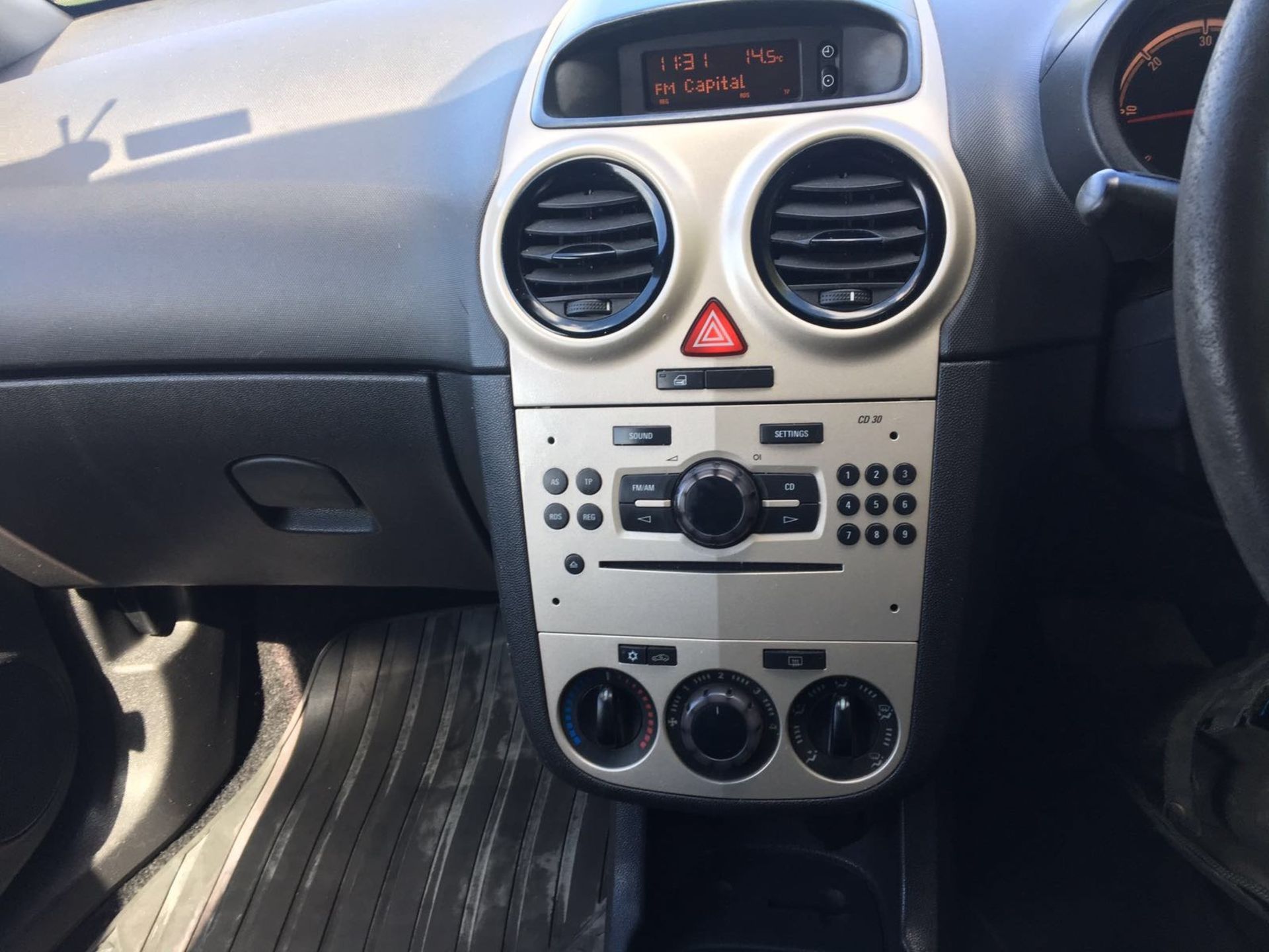 2009/09 REG VAUXHALL CORSA CDTI VAN, SHOWING 1 OWNER - EX BT - Image 8 of 9