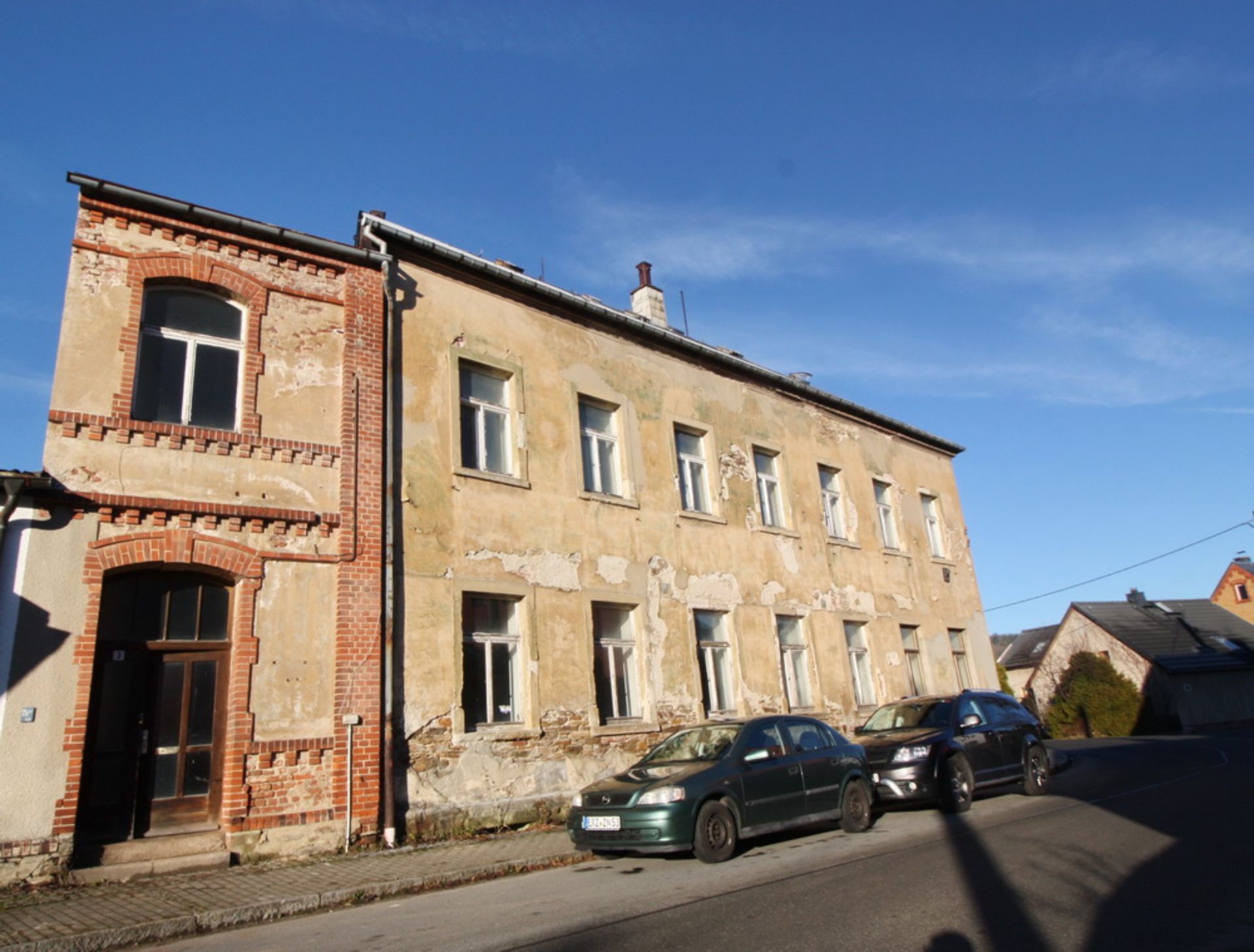 LARGE MULTI APARTMENT BLOCK IN SEHMATAL, SAXONY, GERMANY