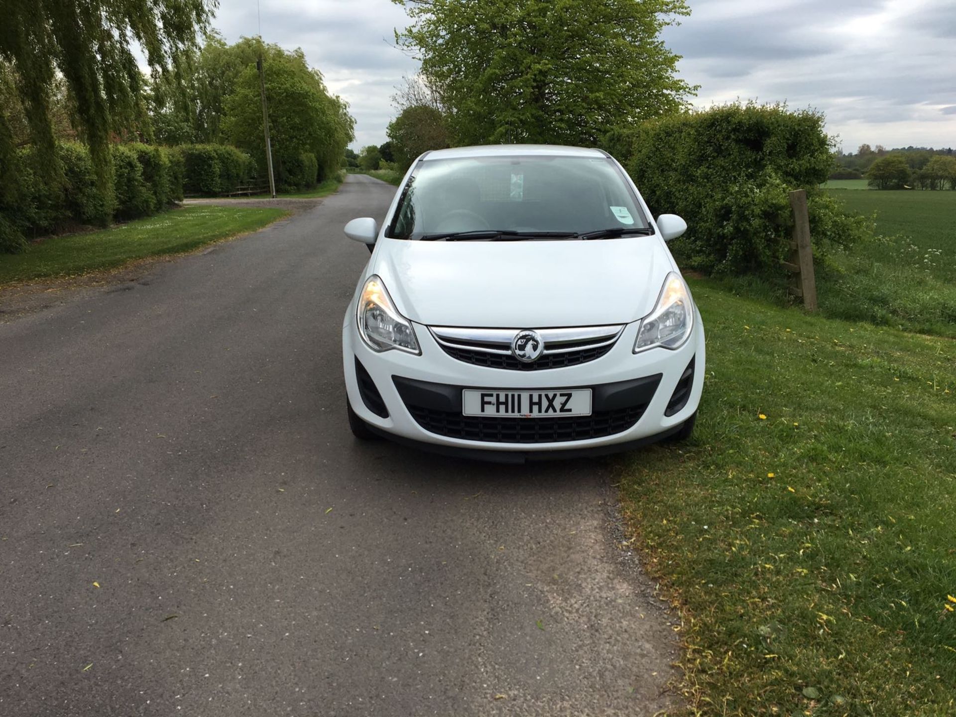 2011/11 REG VAUXHALL CORSA CDTI ECOFLEX, SHOWING 1 OWNER - Image 2 of 7