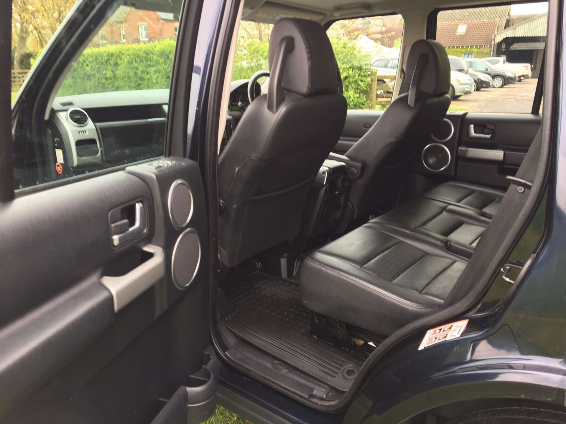 2007/57 REG LAND ROVER DISCOVERY 3 TDV6 SE AUTOMATIC, SAT NAV, AIR CON, HEATED SEATS ETC - Image 8 of 16