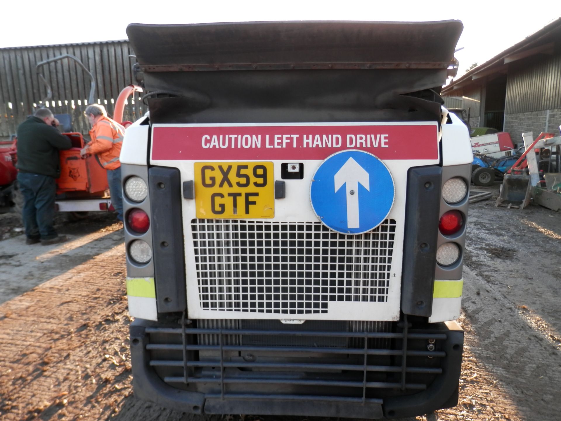 59 PLATE JOHNSTON DIESEL ENGINED 4 TONNE ROAD SWEEPER, GOOD WORKING ORDER. - Image 12 of 16