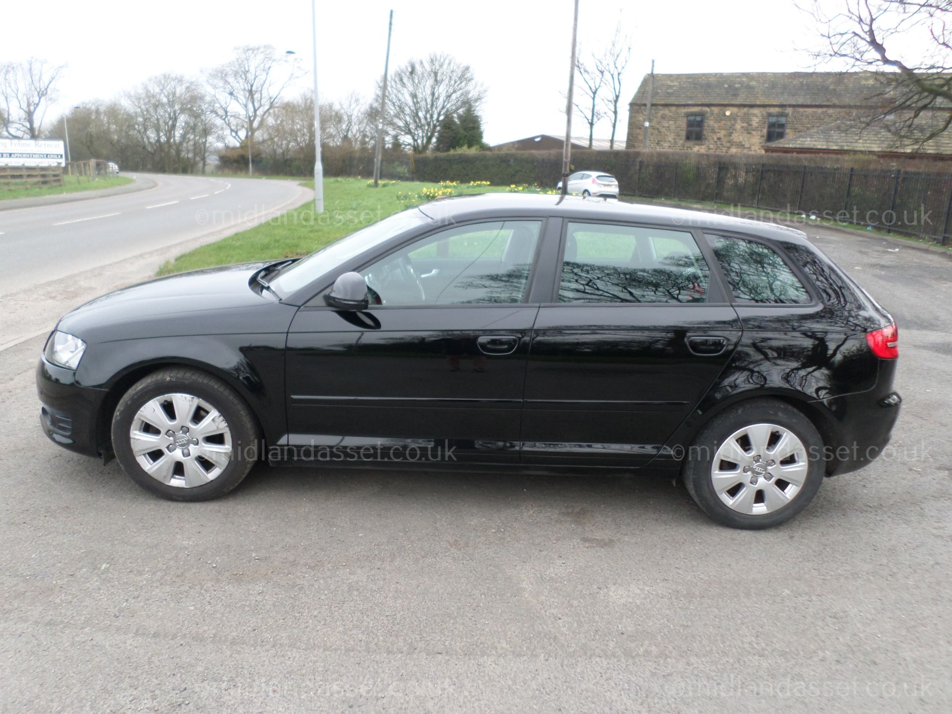 2009/09 REG AUDI A3 E SE TDI 5 DOOR HATCHBACK ONE FORMER KEEPER FULL SERVICE HISTORY - Image 3 of 9