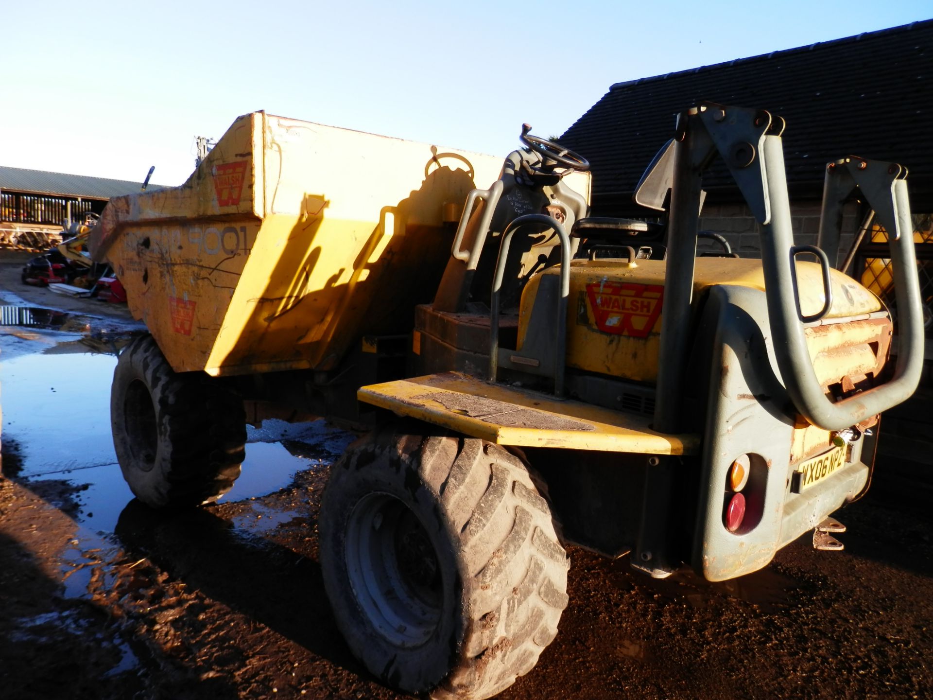 2006 NEUSON 9 TONNE DIESEL DUMPER, DRIVES & WORKS.