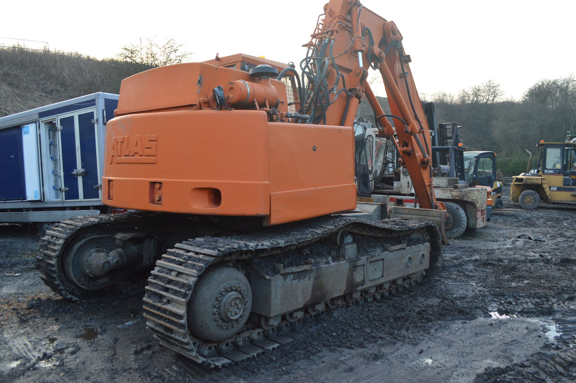 ORANGE ATLAS TUNNEL EXCAVATOR WITH BREAKER *PLUS VAT* - Image 2 of 6