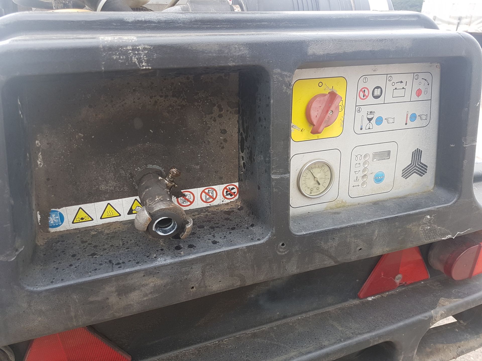 2007 SINGLE AXLE COMP-AIR COMPRESSOR AND DIESEL GENERATOR C 20 GS - IN WORKING ORDER *PLUS VAT* - Image 13 of 16