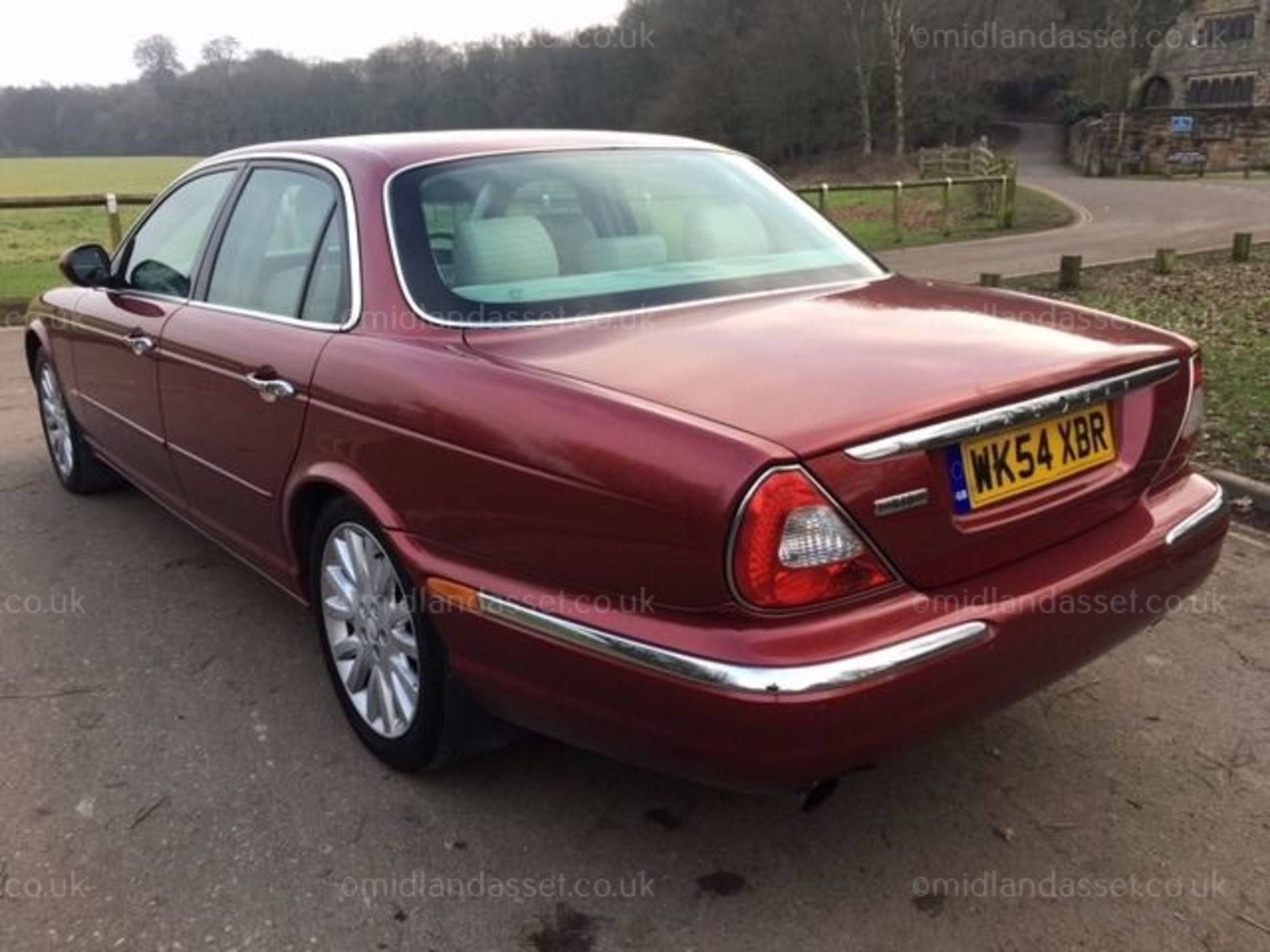 2004/54 REG JAGUAR XJ8 V8 SE AUTO 4 DOOR SALOON - Image 4 of 9