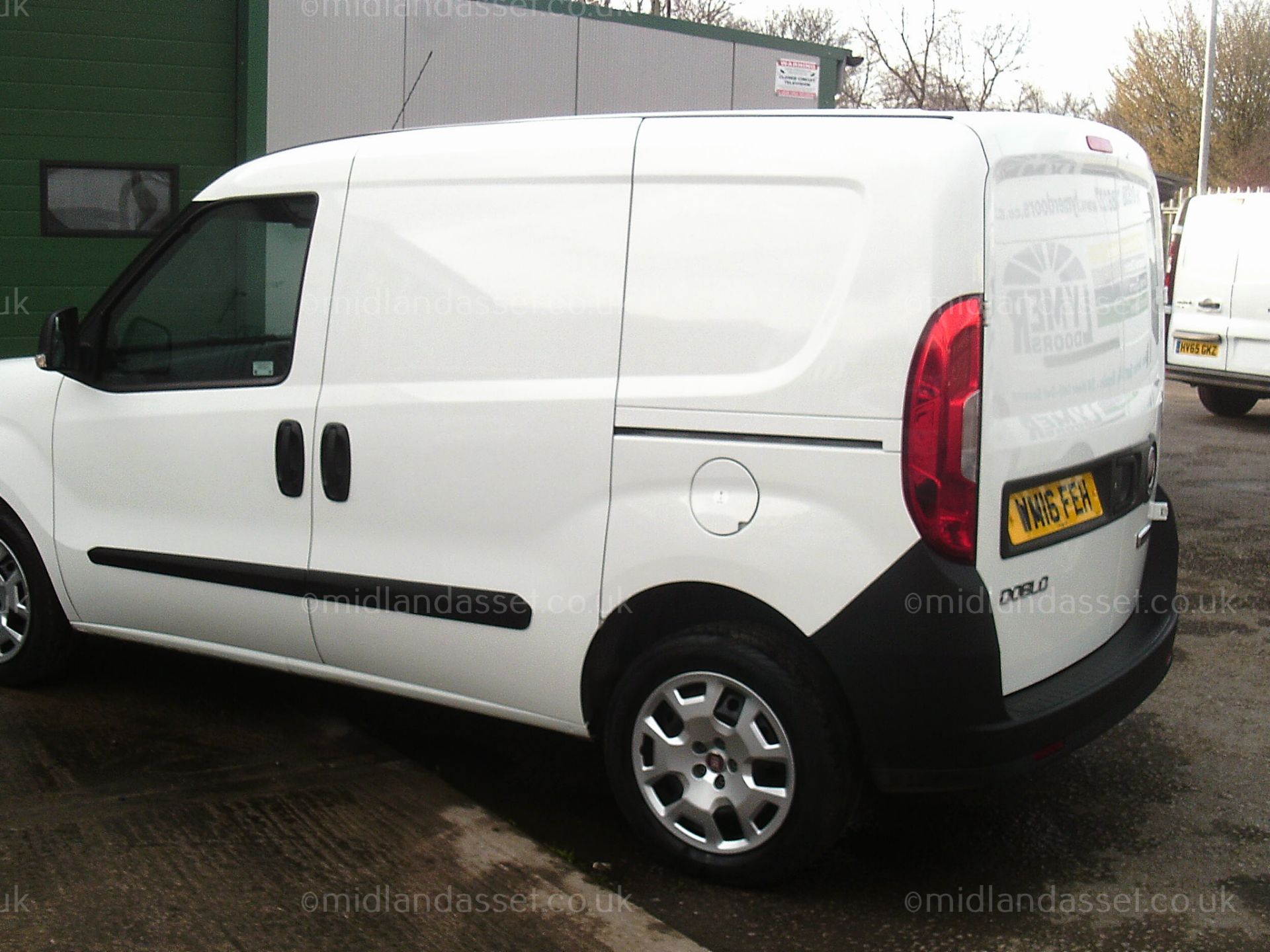 2016/16 REG FIAT DOBLO 16V ACTIVE MULTIJET COMBI VAN ONE OWNER - Image 7 of 21