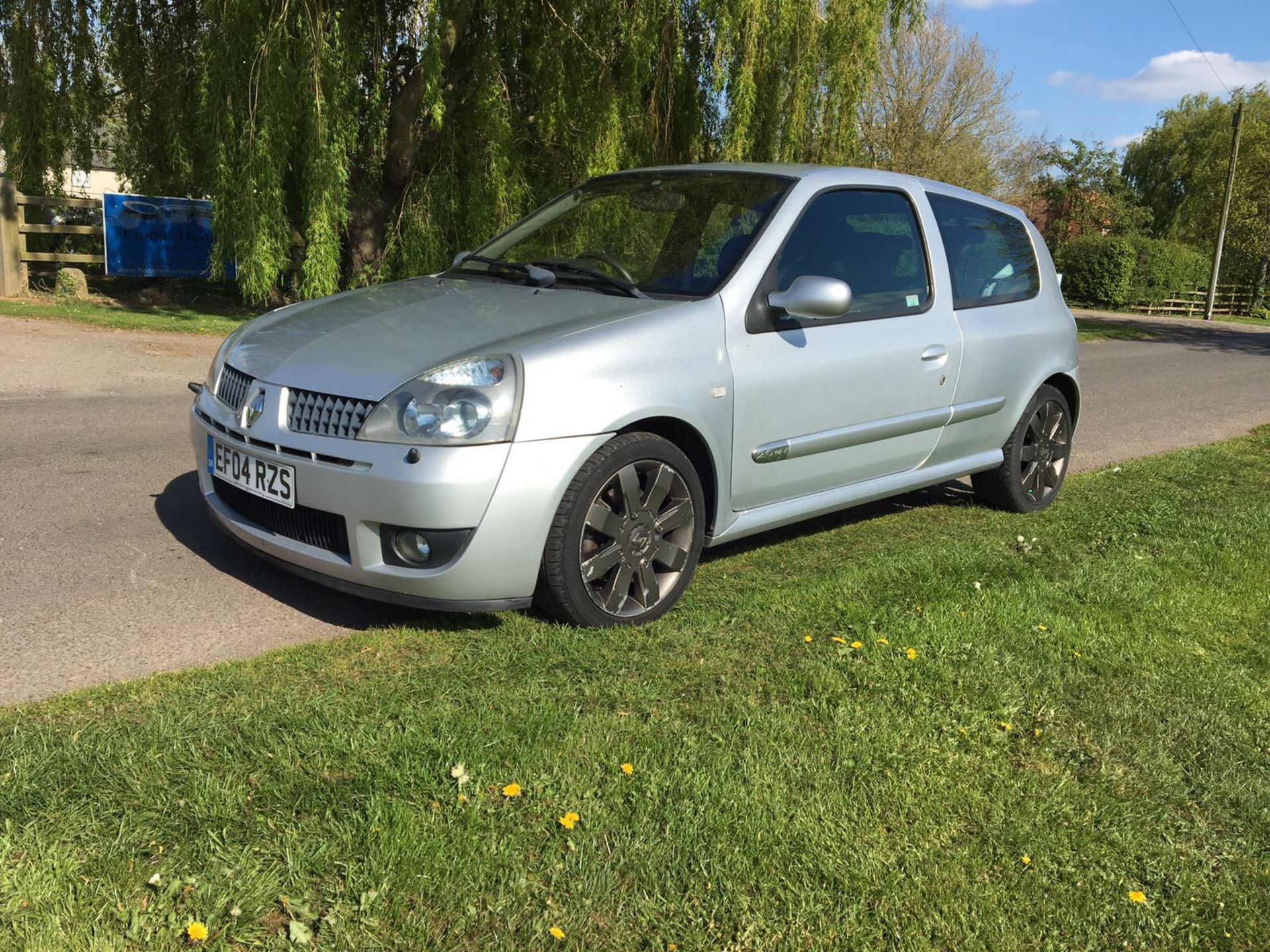 2004/04 REG RENAULT CLIO SPORT 182 16V 3 DOOR HATCHBACK